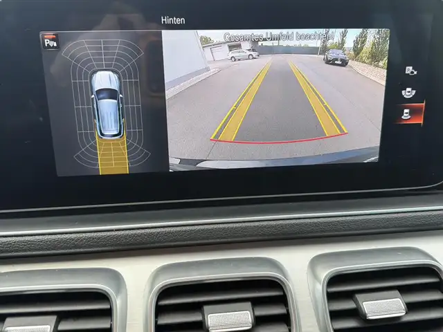 Mercedes-Benz GLE view 23