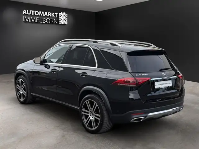 Mercedes-Benz GLE view 6