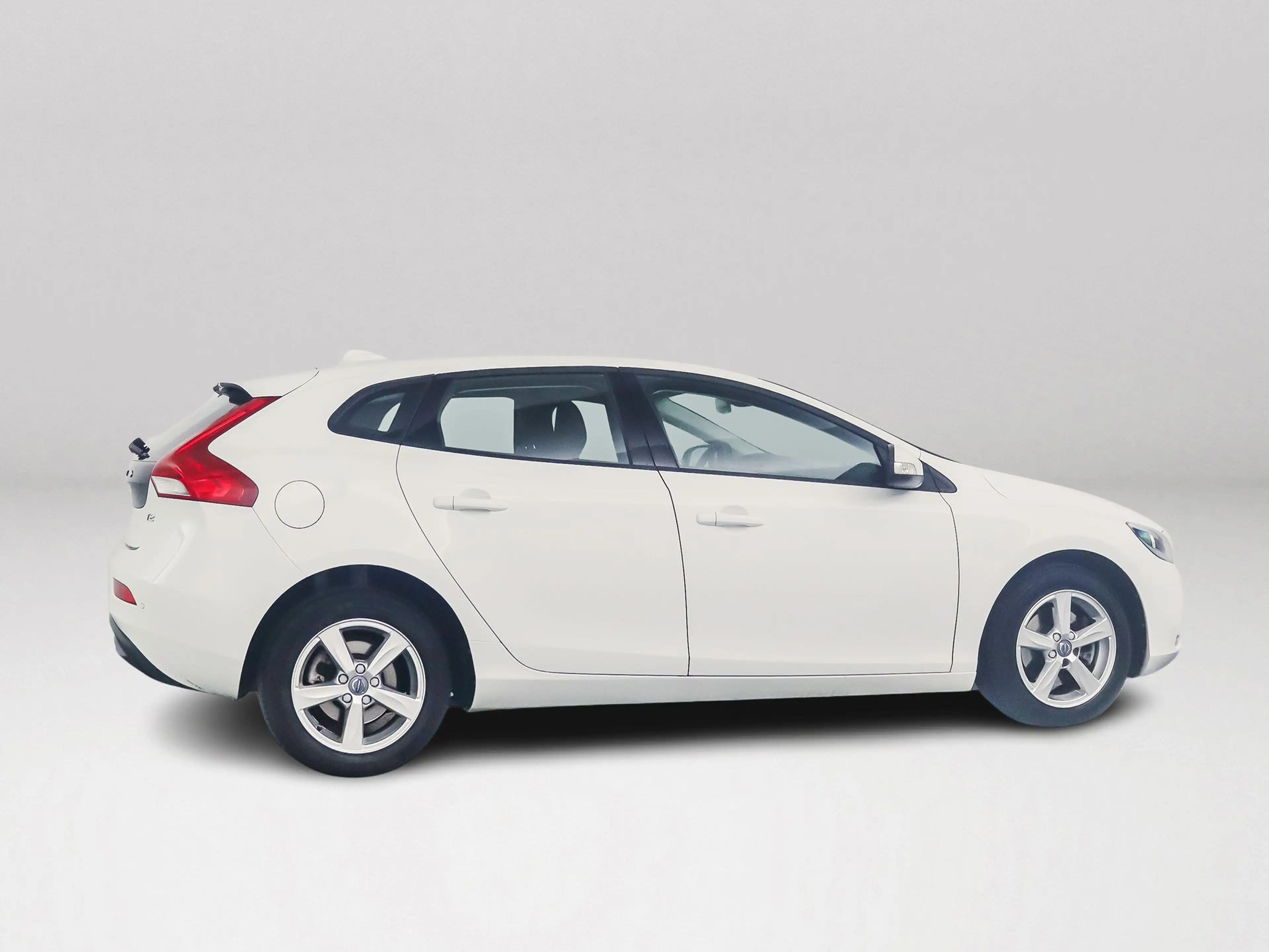 Volvo V40 2.0 T2 Nordic | Park assist | Airco | Cruise contr — photo 5