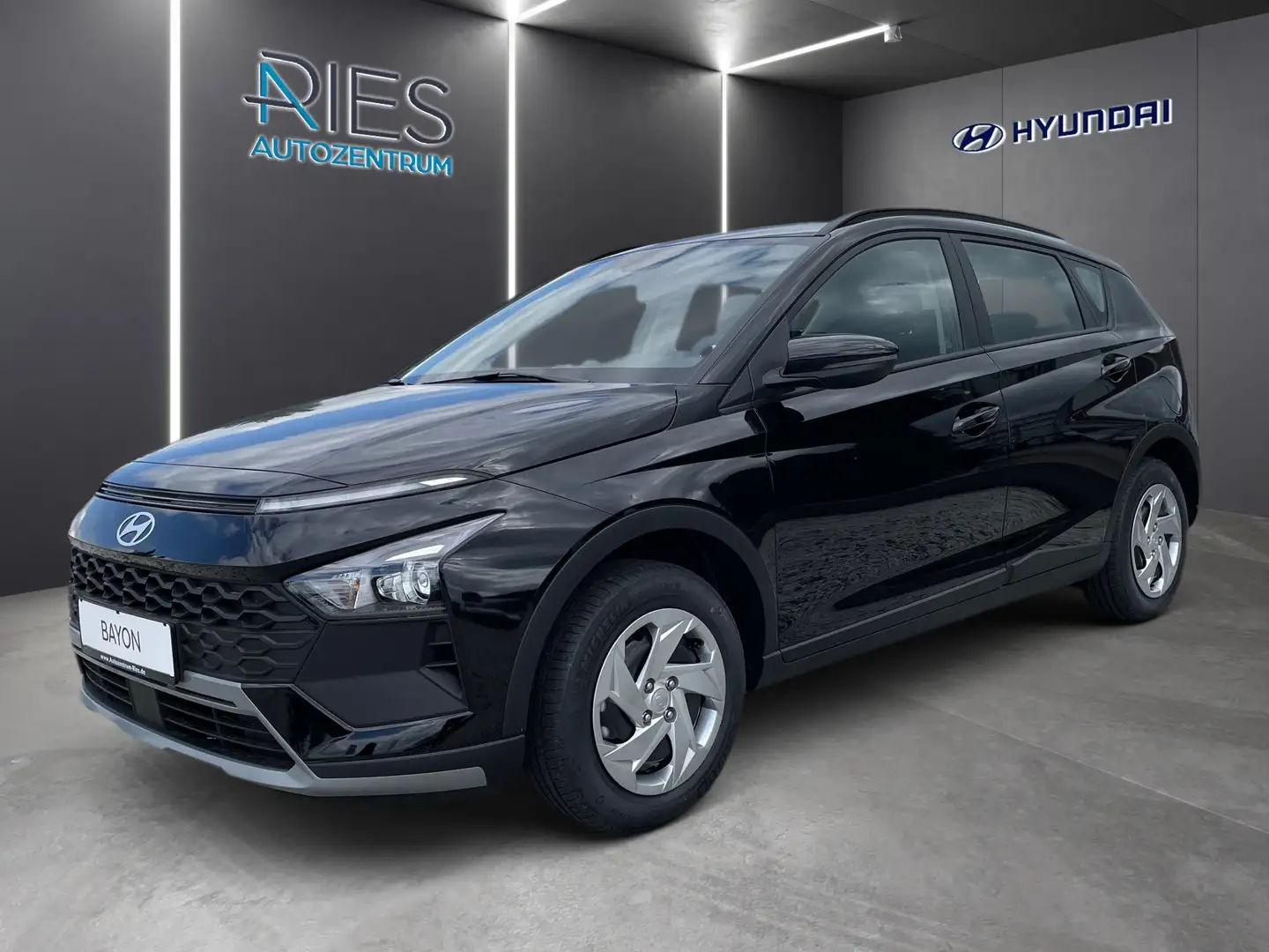 Hyundai BAYON 1.0 *NAVI*PDW*RVM*HAC*LED*CARPLAY*LKAS* Noir - 1