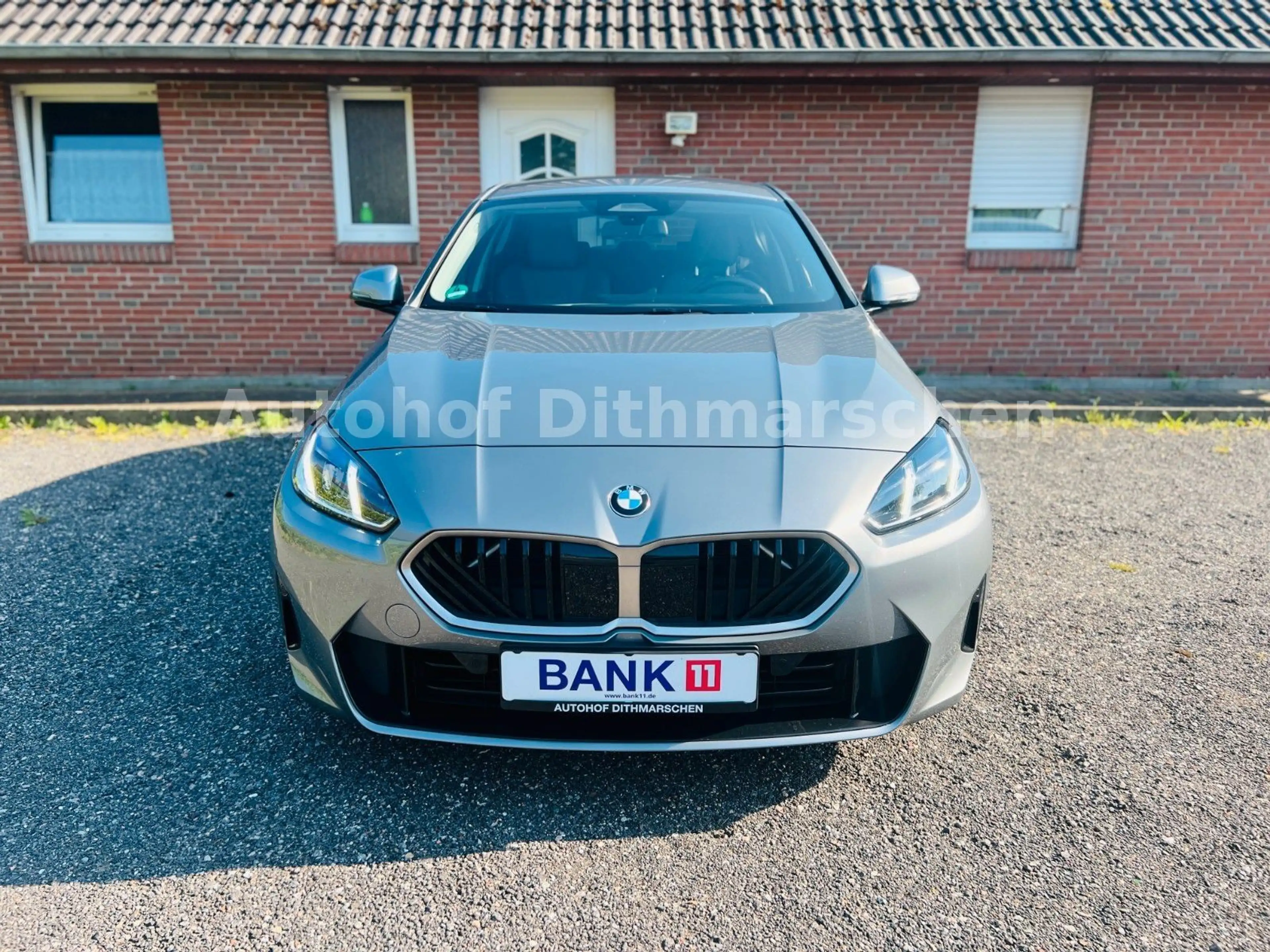 BMW 120 Limo/Mild-Hybr./Klima/Tempo/PDC/Kamera/Autom — photo 3