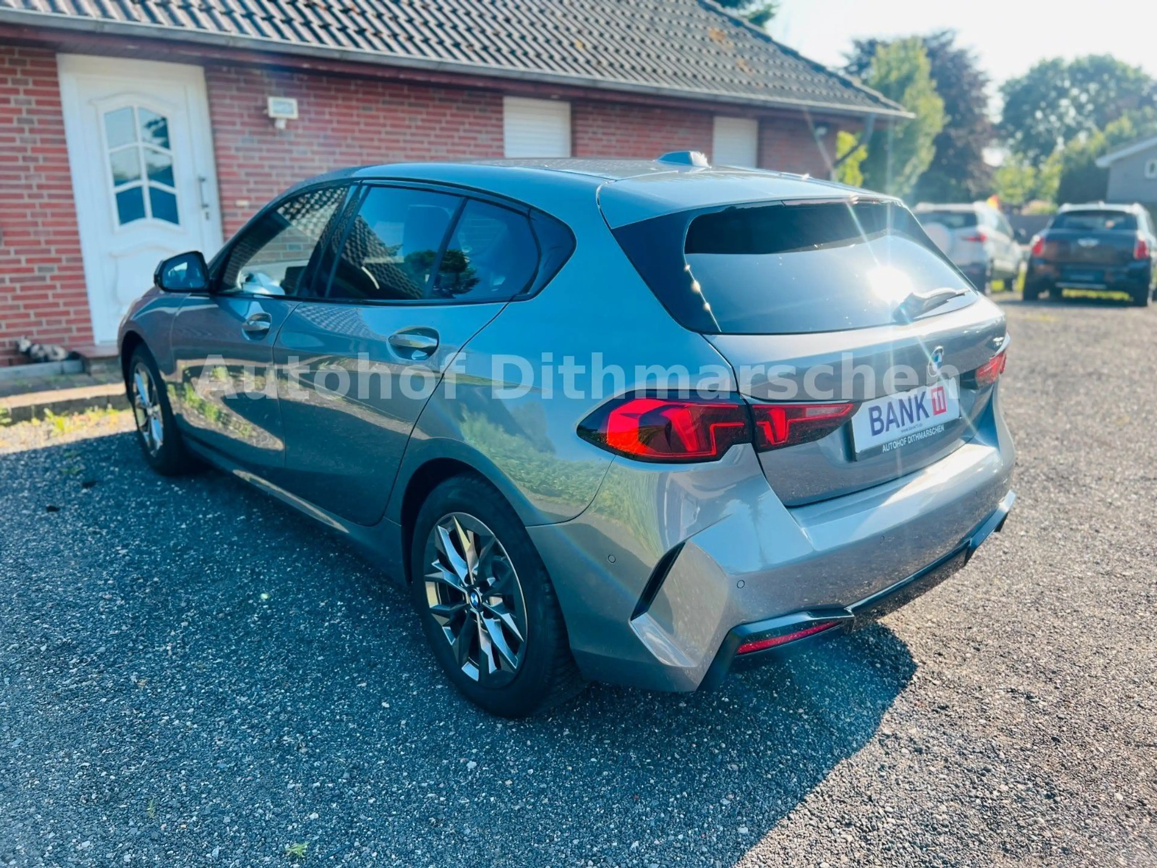 BMW 120 Limo/Mild-Hybr./Klima/Tempo/PDC/Kamera/Autom — photo 8
