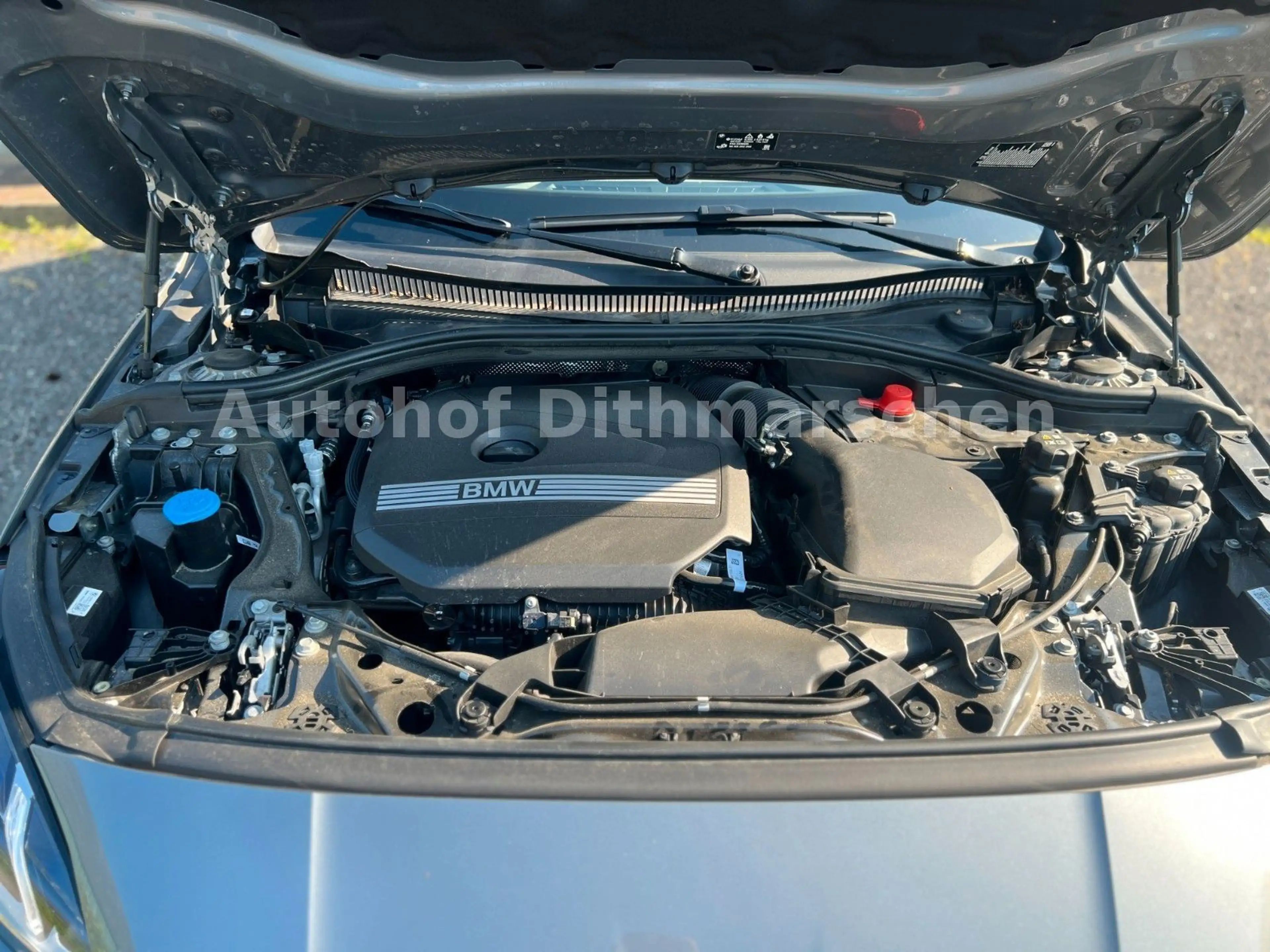 BMW 120 Limo/Mild-Hybr./Klima/Tempo/PDC/Kamera/Autom — photo 4