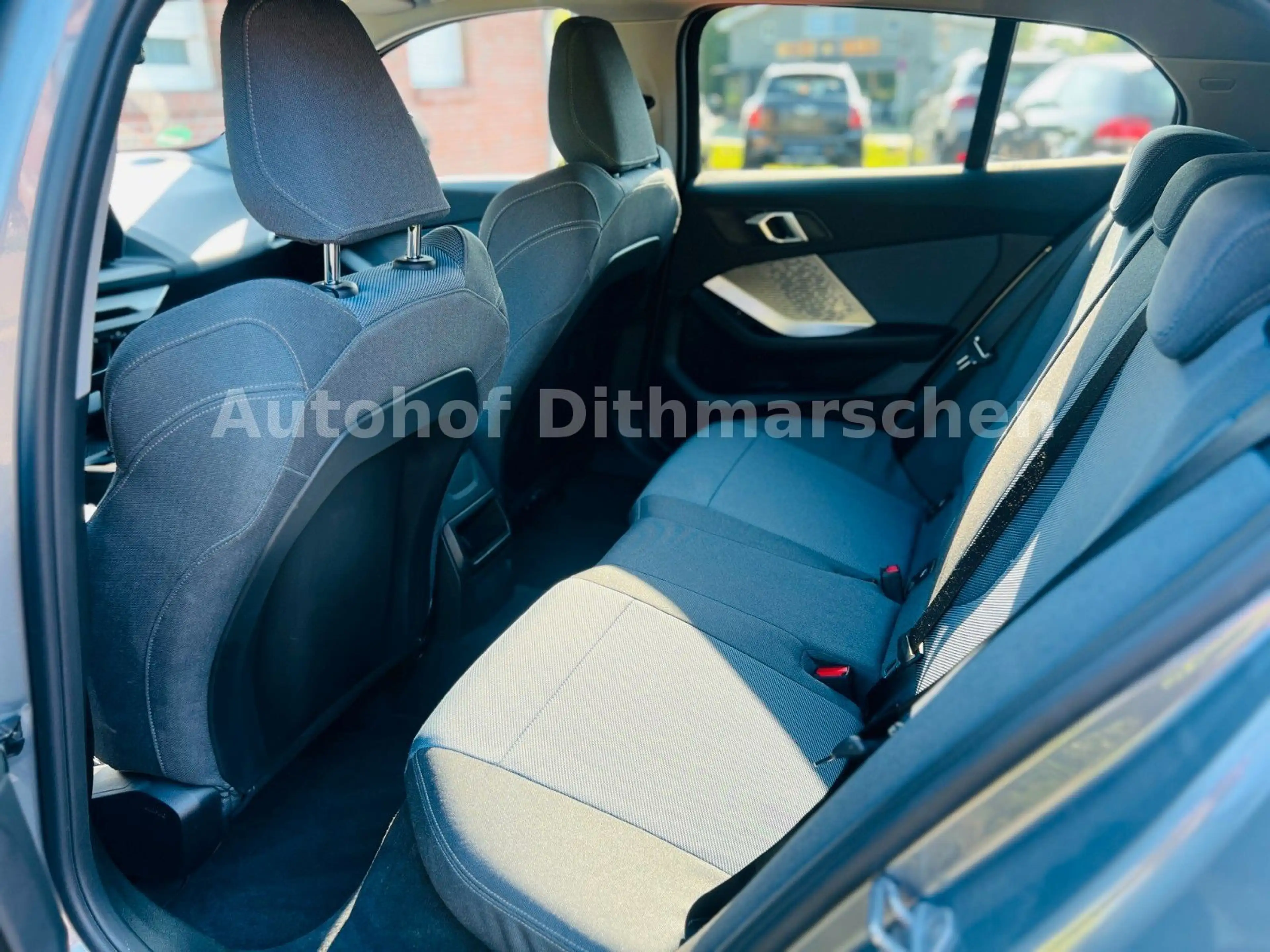 BMW 120 Limo/Mild-Hybr./Klima/Tempo/PDC/Kamera/Autom — photo 14