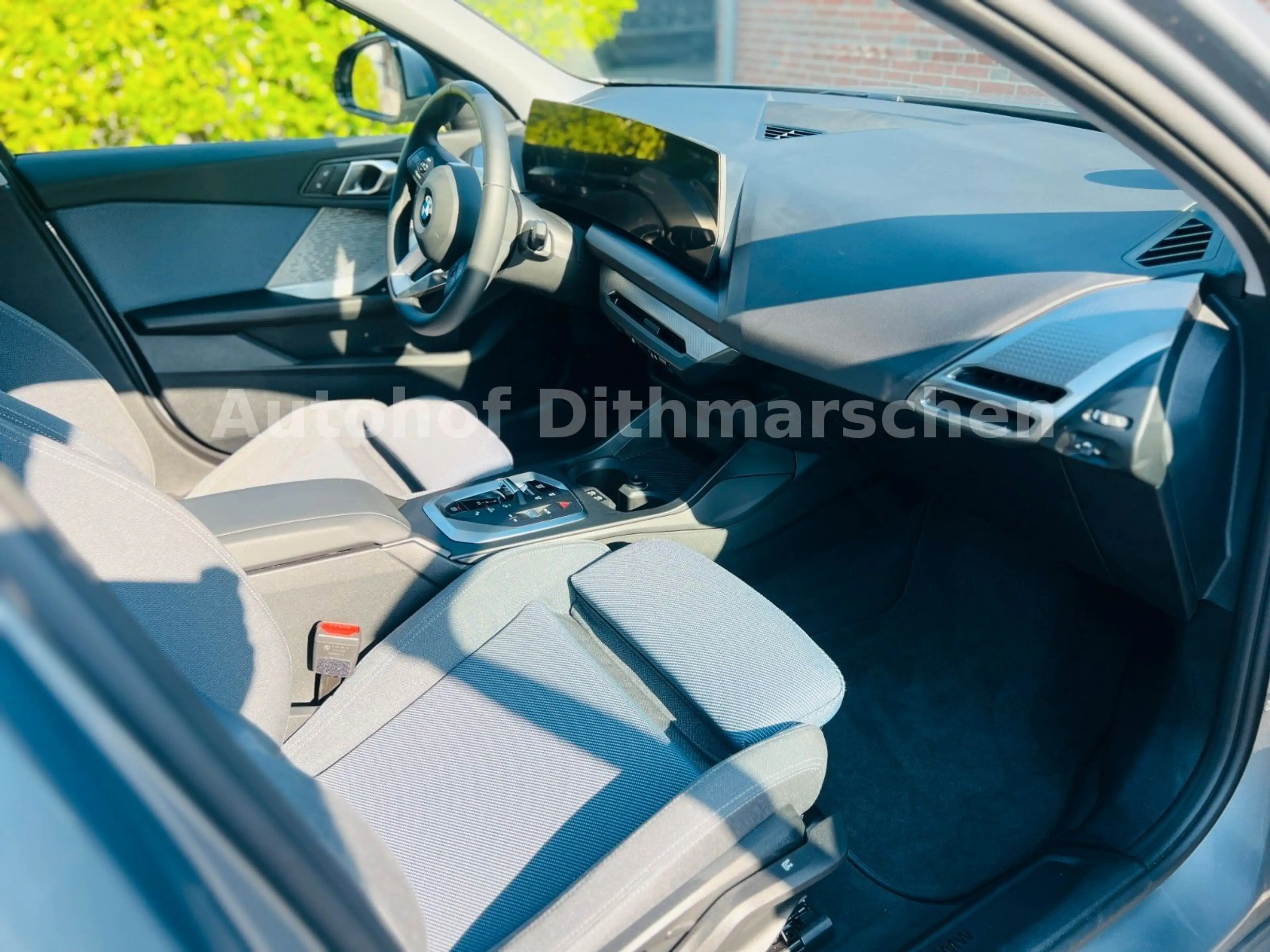 BMW 120 Limo/Mild-Hybr./Klima/Tempo/PDC/Kamera/Autom — photo 12