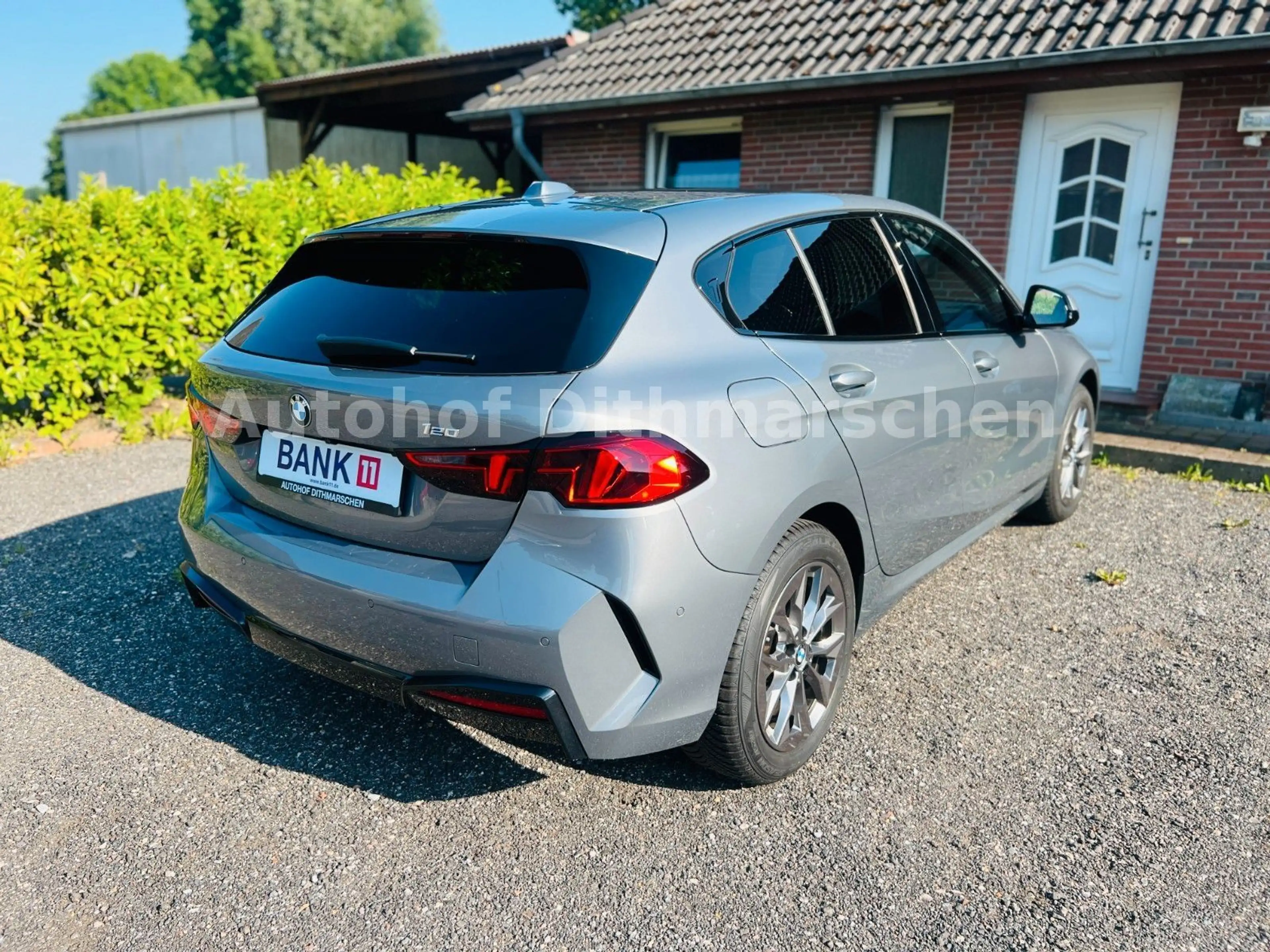 BMW 120 Limo/Mild-Hybr./Klima/Tempo/PDC/Kamera/Autom — photo 7
