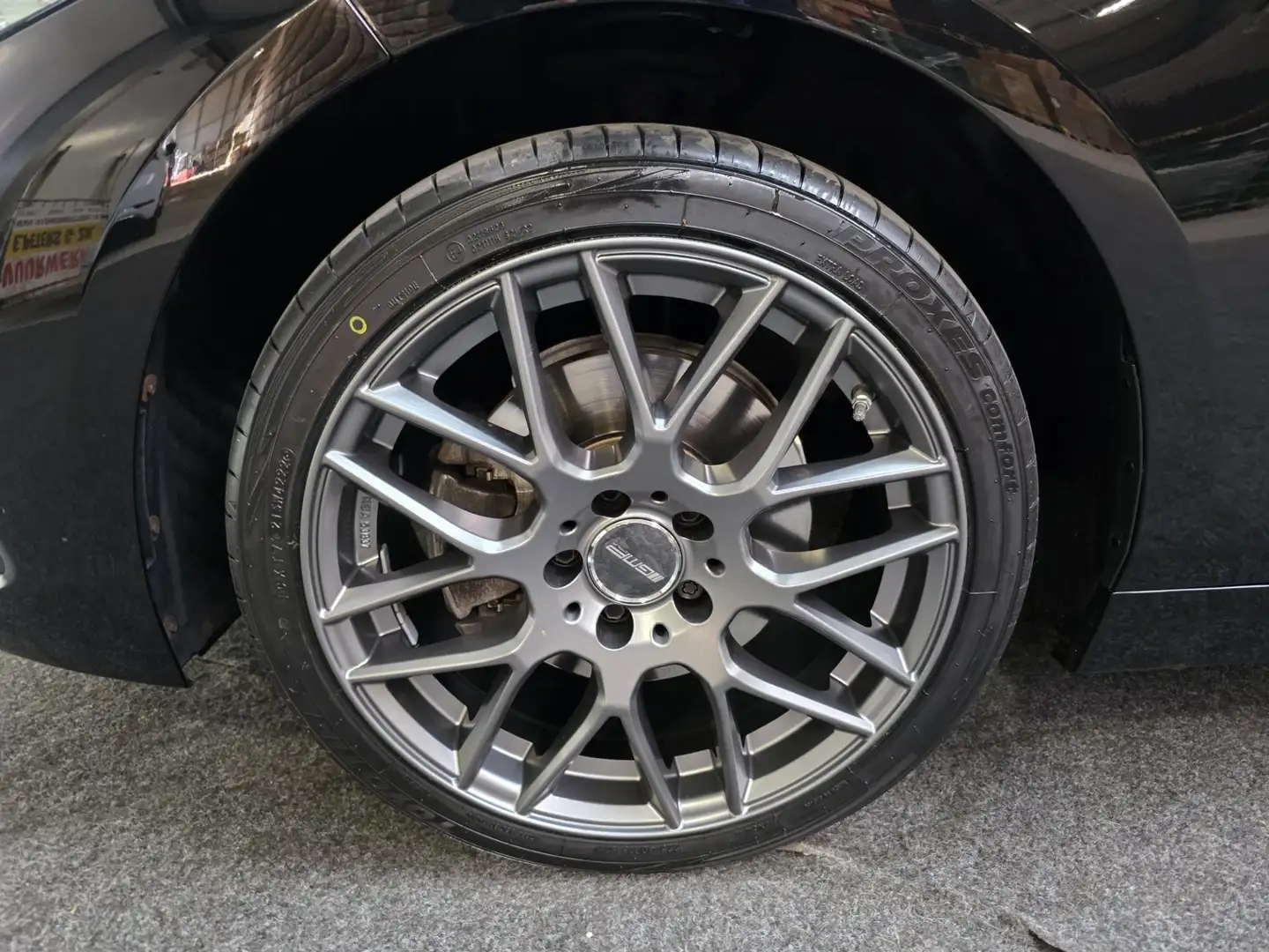 BMW 118 1-serie 118i Executive Edition Panoramadak PDC LED Zwart - 2