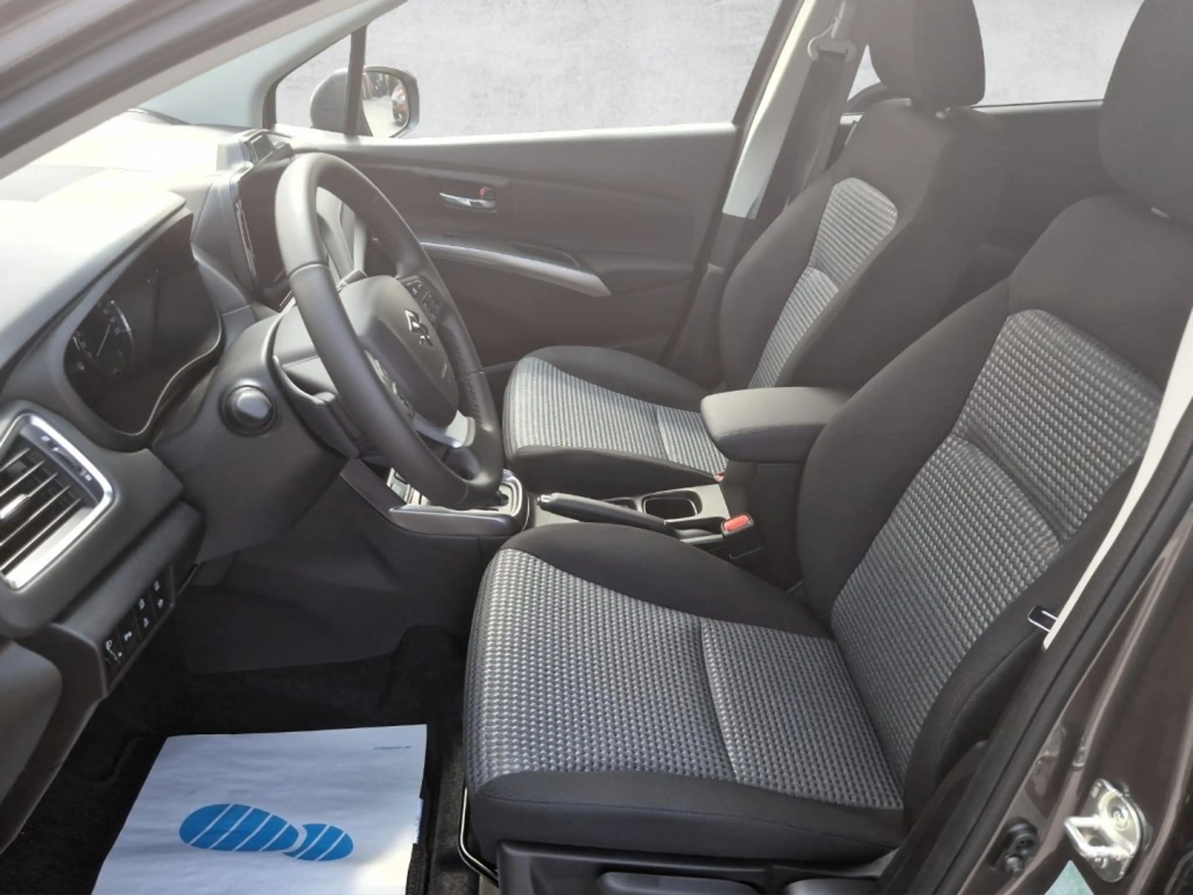 Suzuki Across S-CROSS 1.4 HYBRID 6AT shine — photo 9