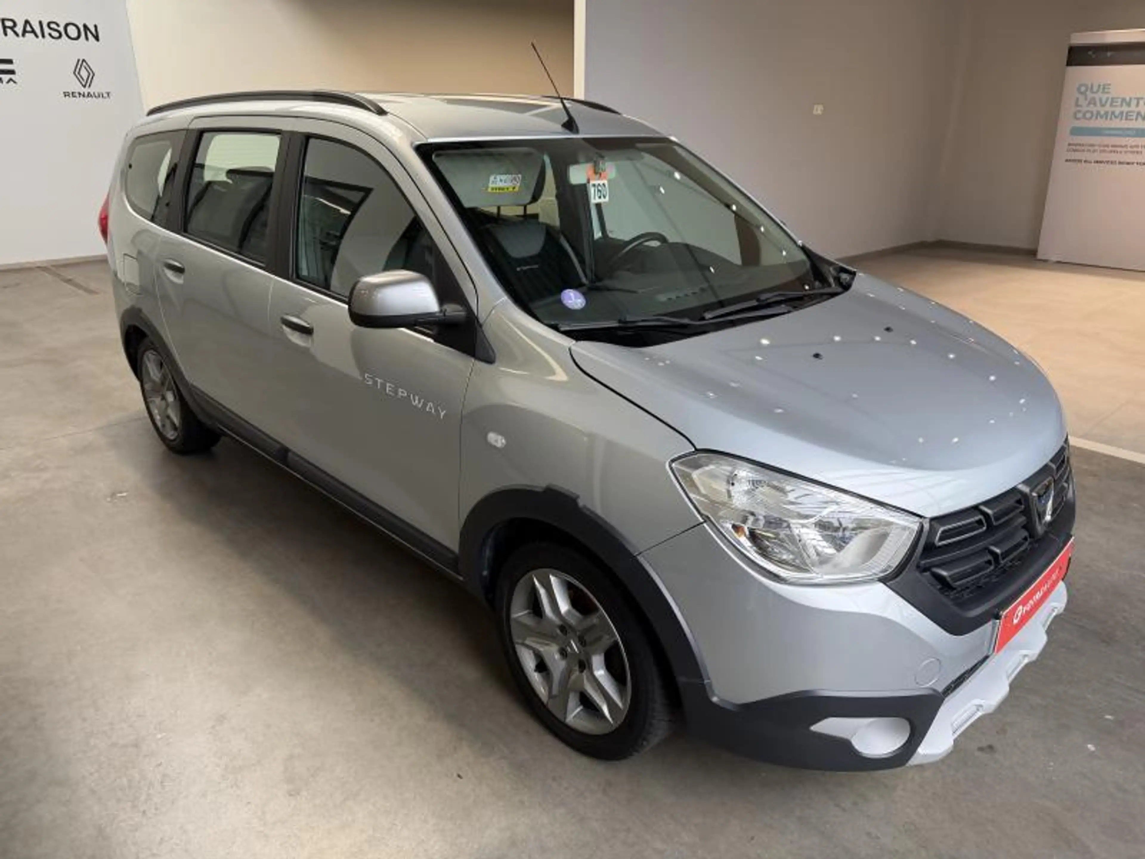 Dacia Lodgy STEPWAY TCE 130 7PL. — photo 11