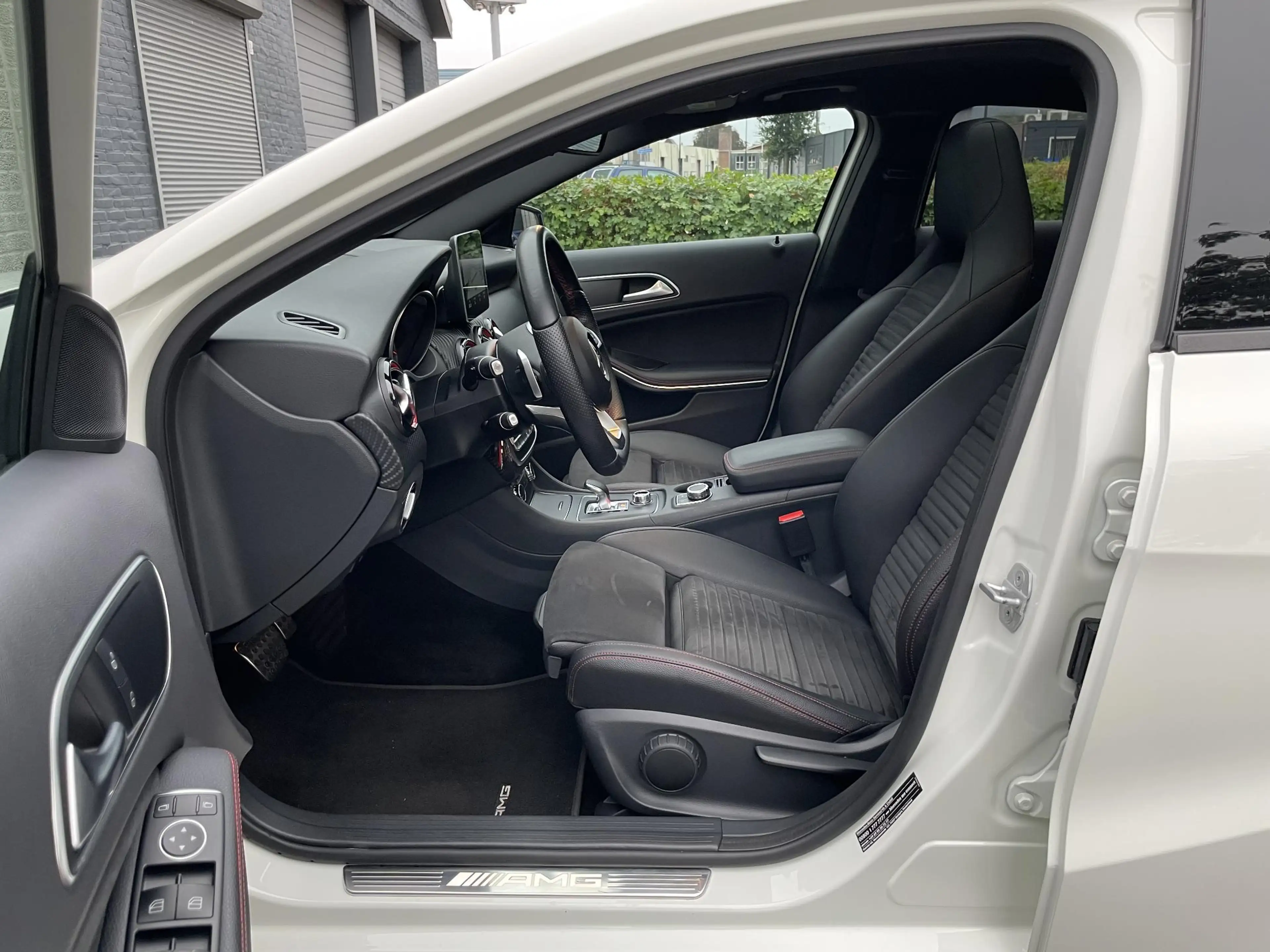 Mercedes-Benz A 45 AMG 4MATIC 381PK Topstaat. — photo 11