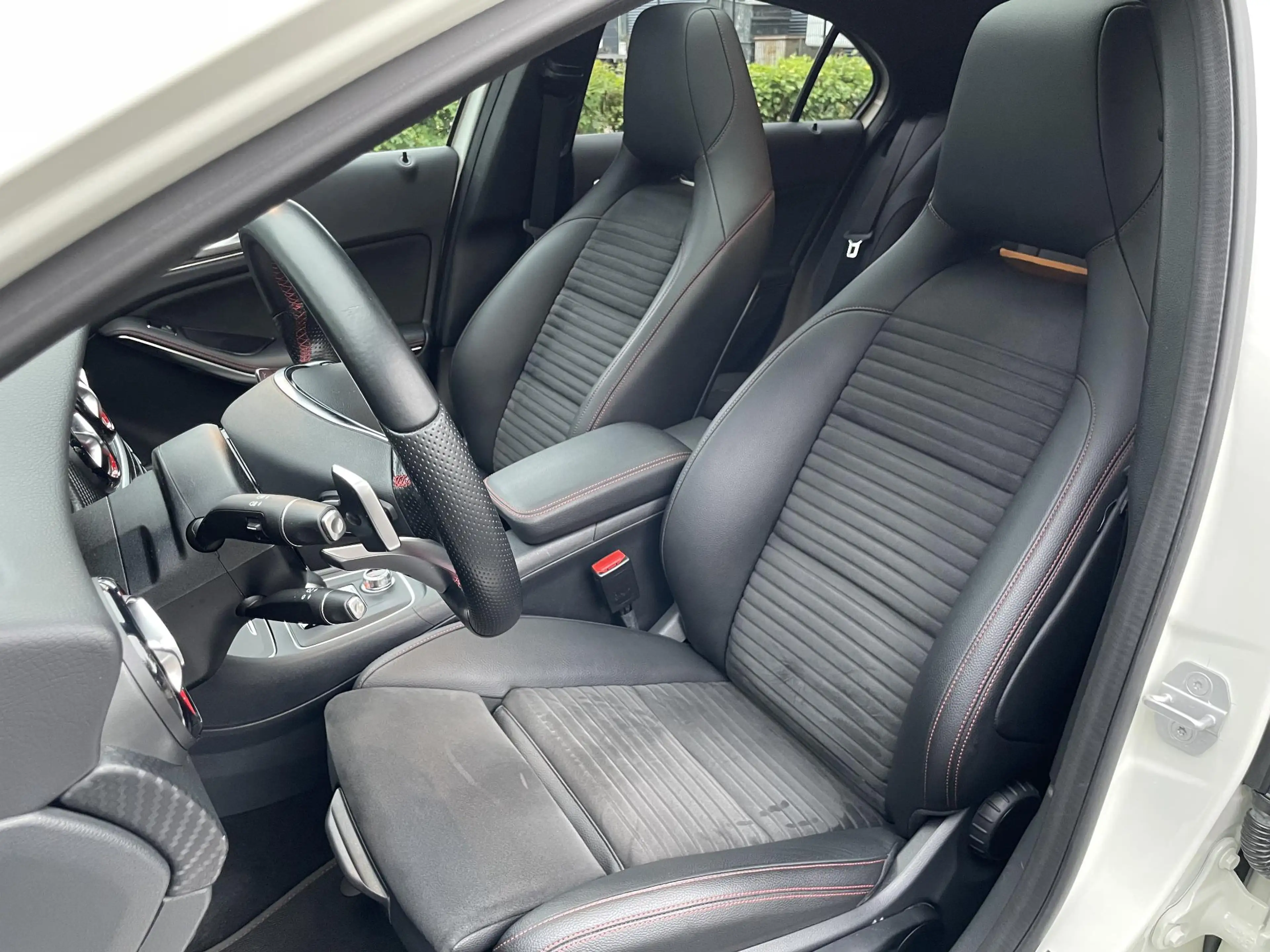 Mercedes-Benz A 45 AMG 4MATIC 381PK Topstaat. — photo 12
