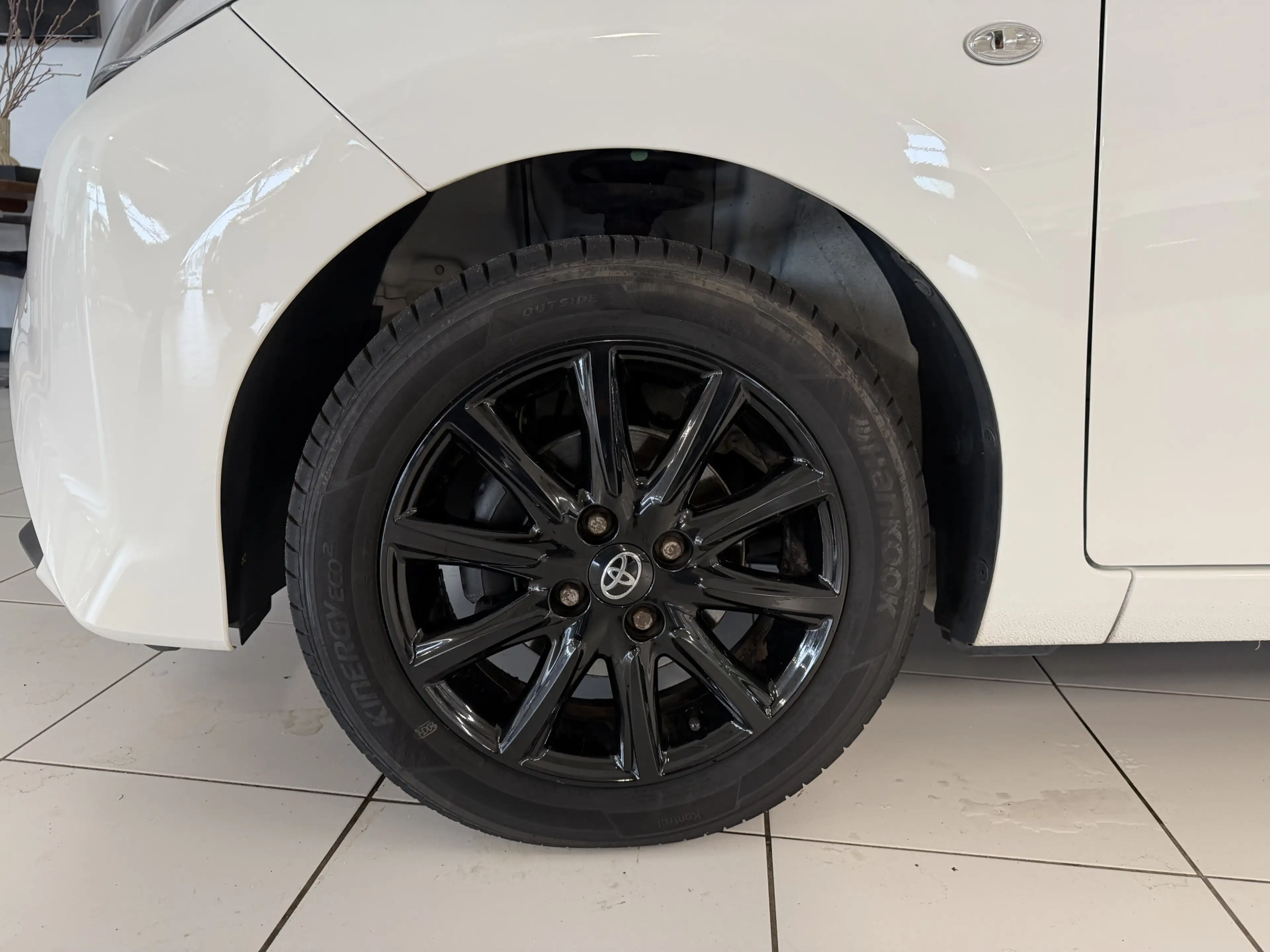 Toyota Aygo 1.0 VVT-i x-fun 5 Drs Airco / — photo 8