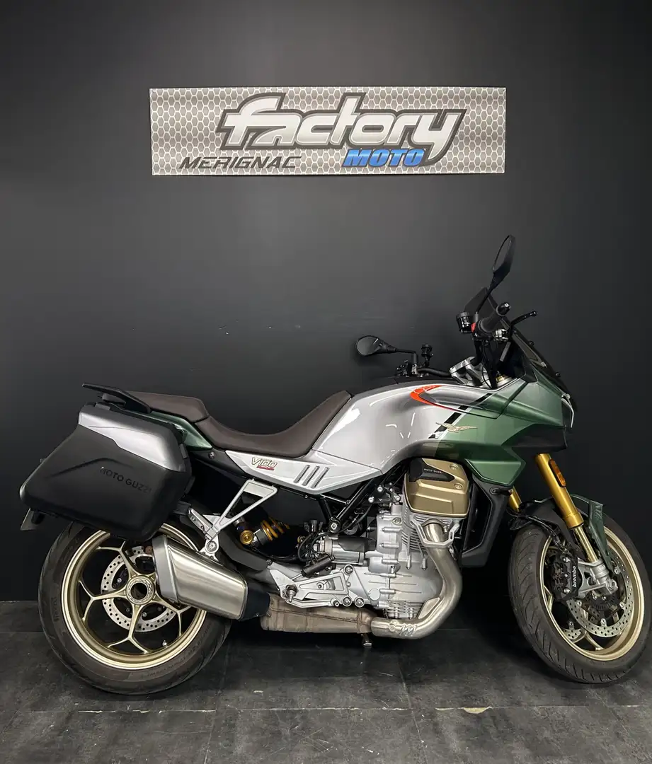 Moto Guzzi V 100 Verde - 1