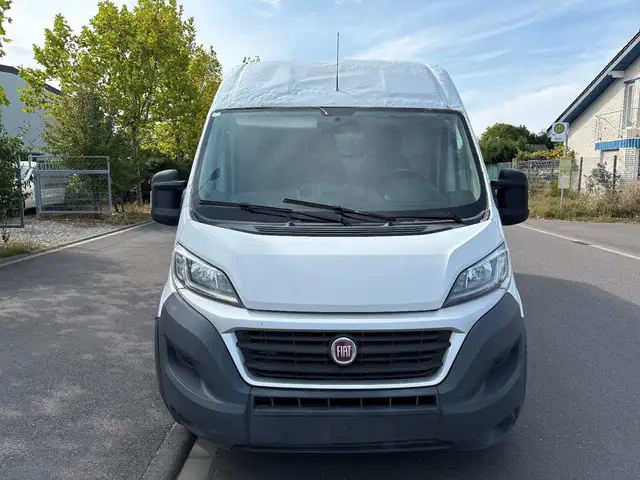Fiat Ducato view 3