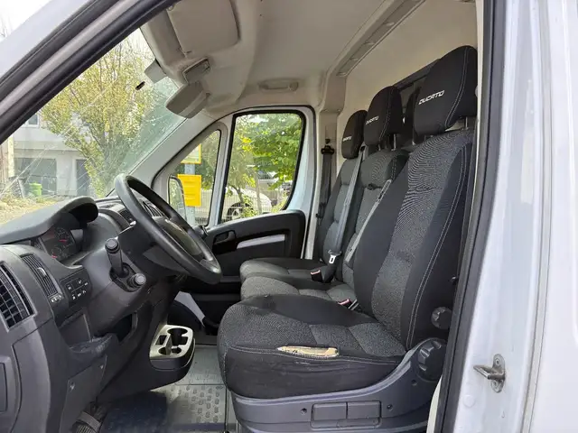 Fiat Ducato view 14