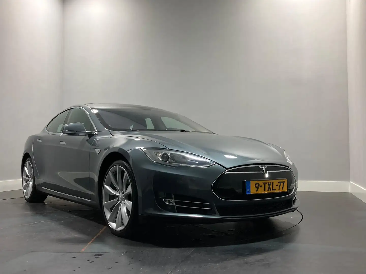Tesla Model S 85 Free Supercharging | Leder | Pano | 21"LMV | Ma Grijs - 1