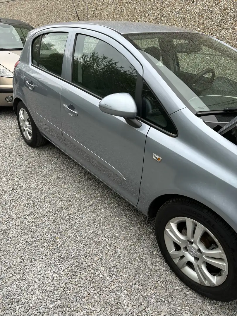 Opel Corsa 1.2i Enjoy - 1