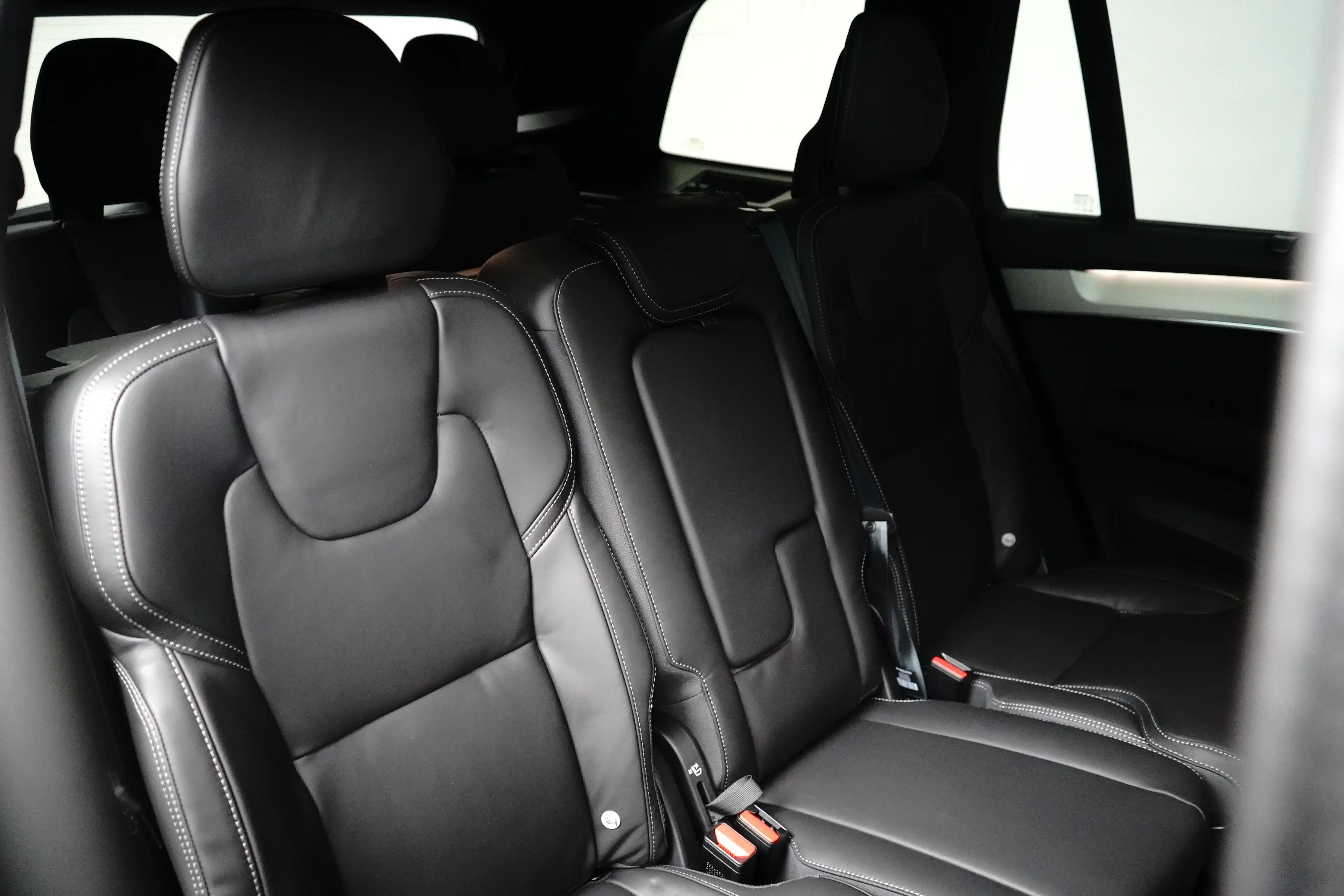 Volvo XC90 2.0 T8 Plug-in hybrid AWD Ultra Black Edition | Lu — photo 7