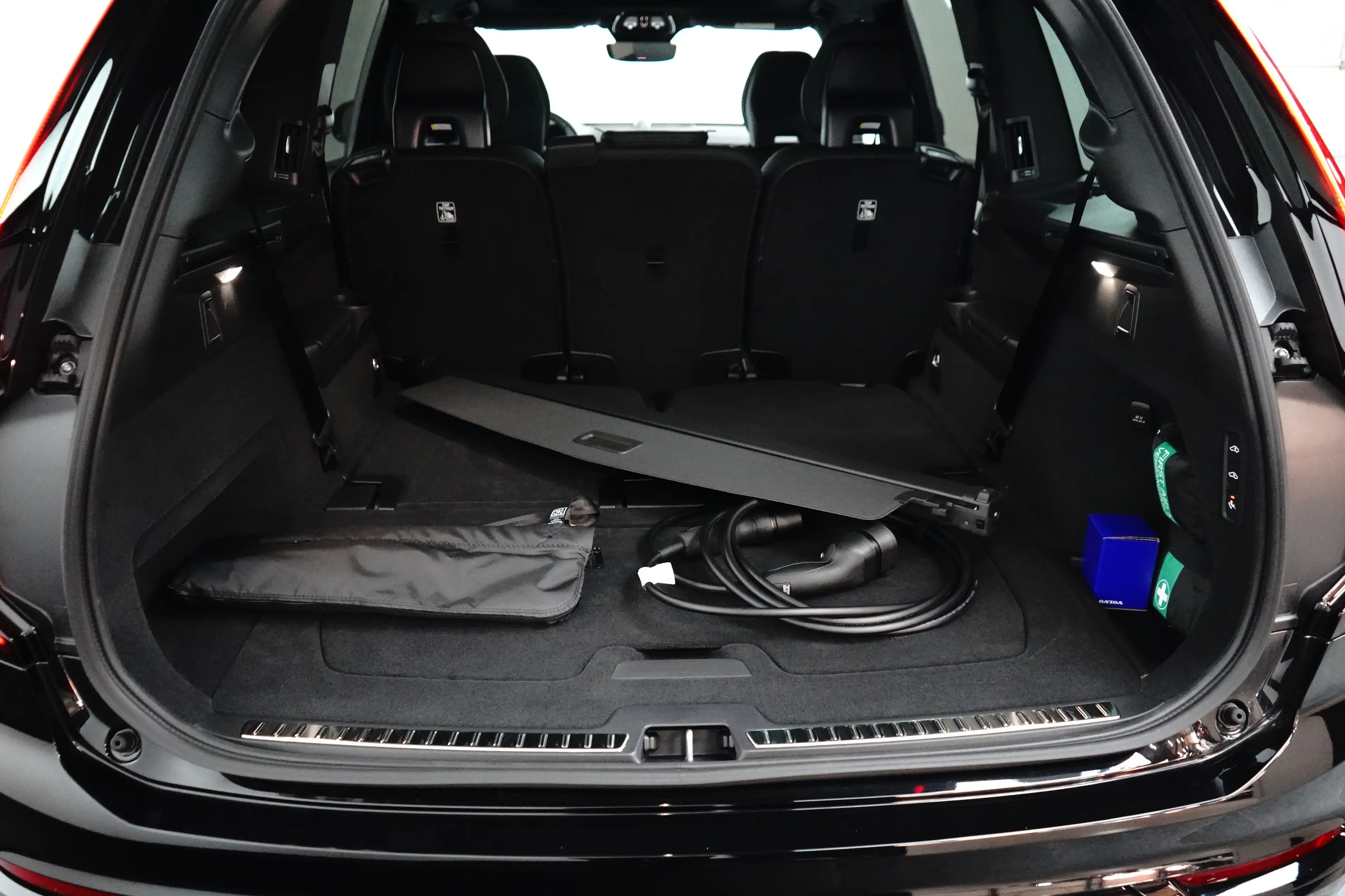 Volvo XC90 2.0 T8 Plug-in hybrid AWD Ultra Black Edition | Lu — photo 9