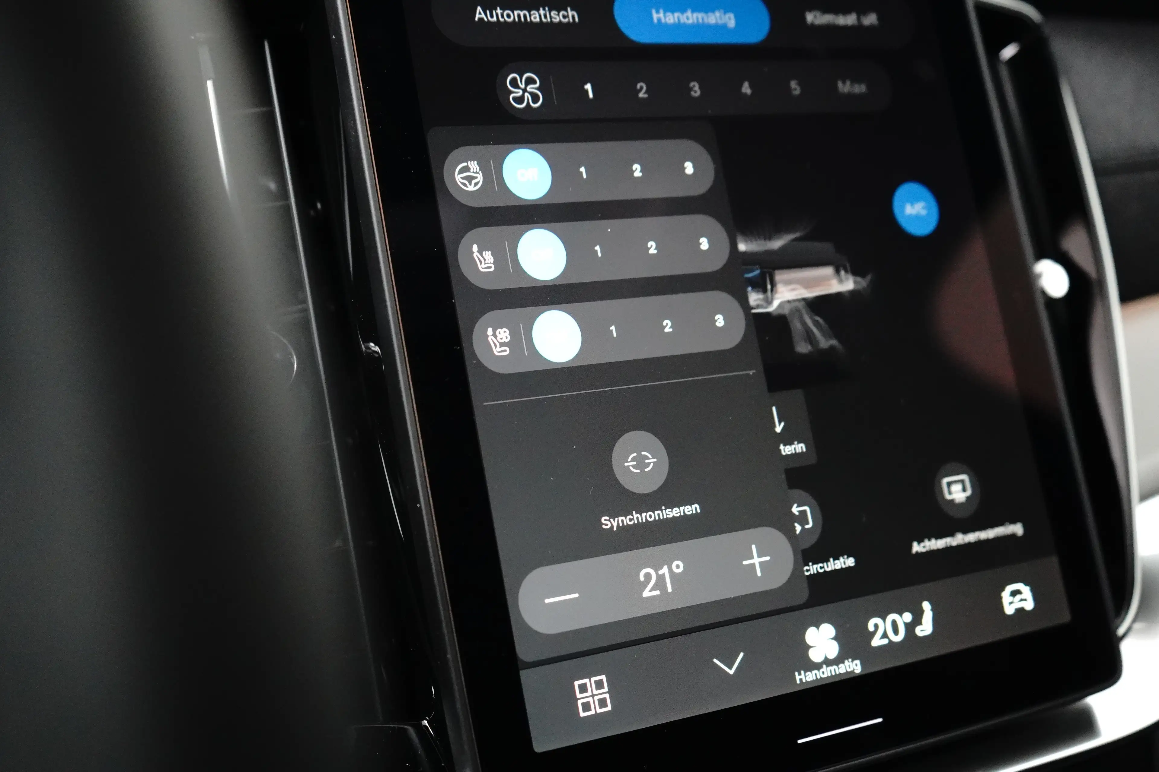 Volvo XC90 2.0 T8 Plug-in hybrid AWD Ultra Black Edition | Lu — photo 26