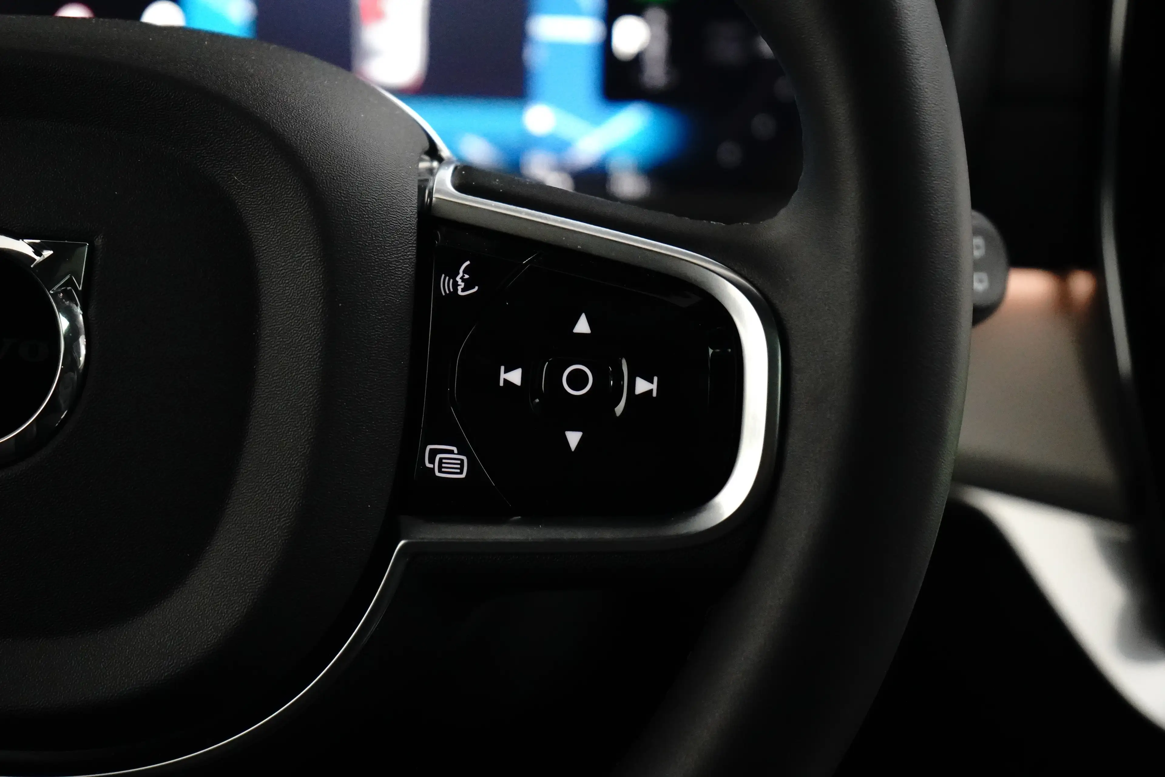 Volvo XC90 2.0 T8 Plug-in hybrid AWD Ultra Black Edition | Lu — photo 17