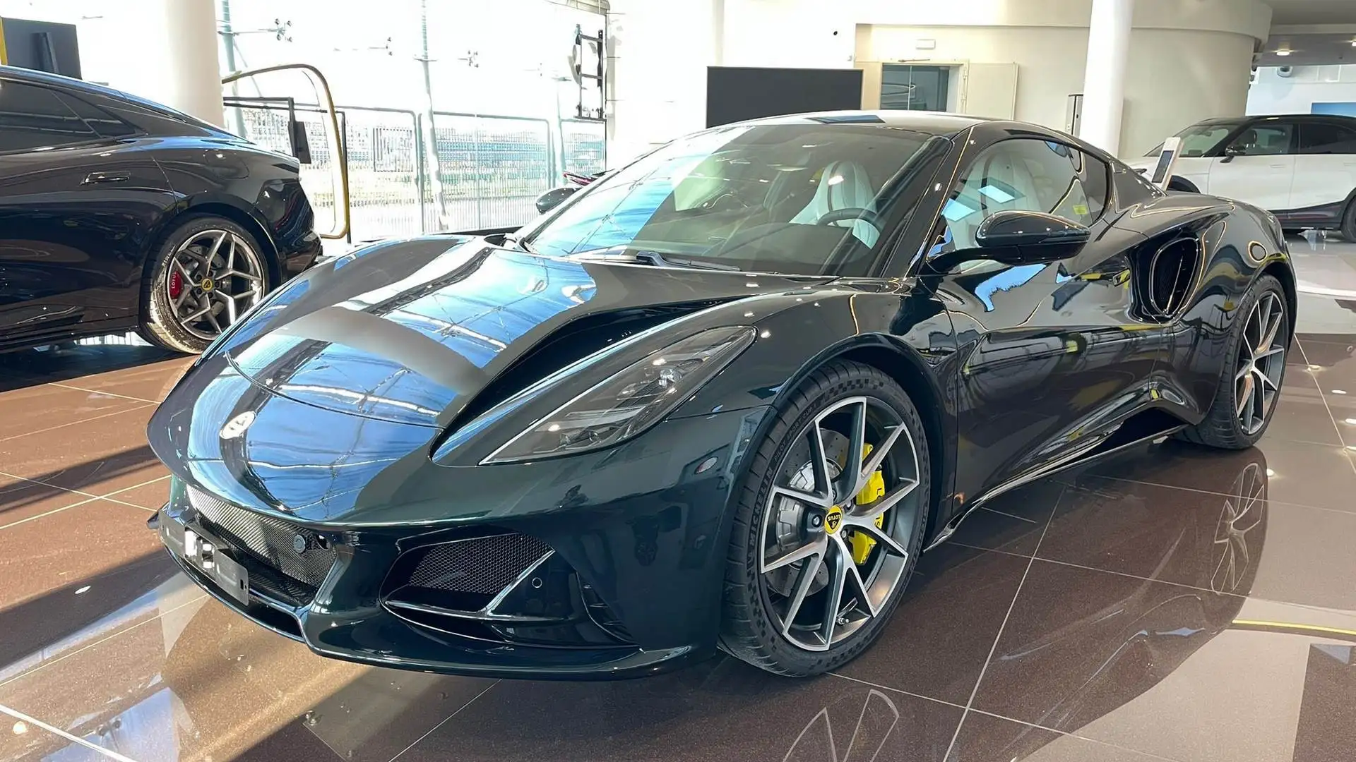Lotus Emira I4 FIRST EDITION Grün - 1