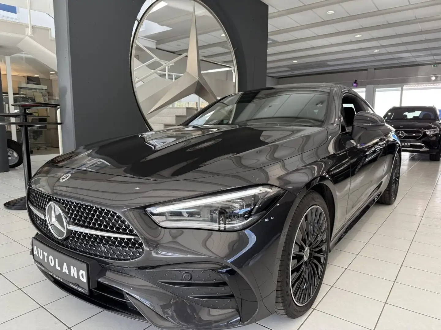 Mercedes-Benz Sonstige CLE 200 Coupe AMG Line Panoramadach, Night Paket Schwarz - 2