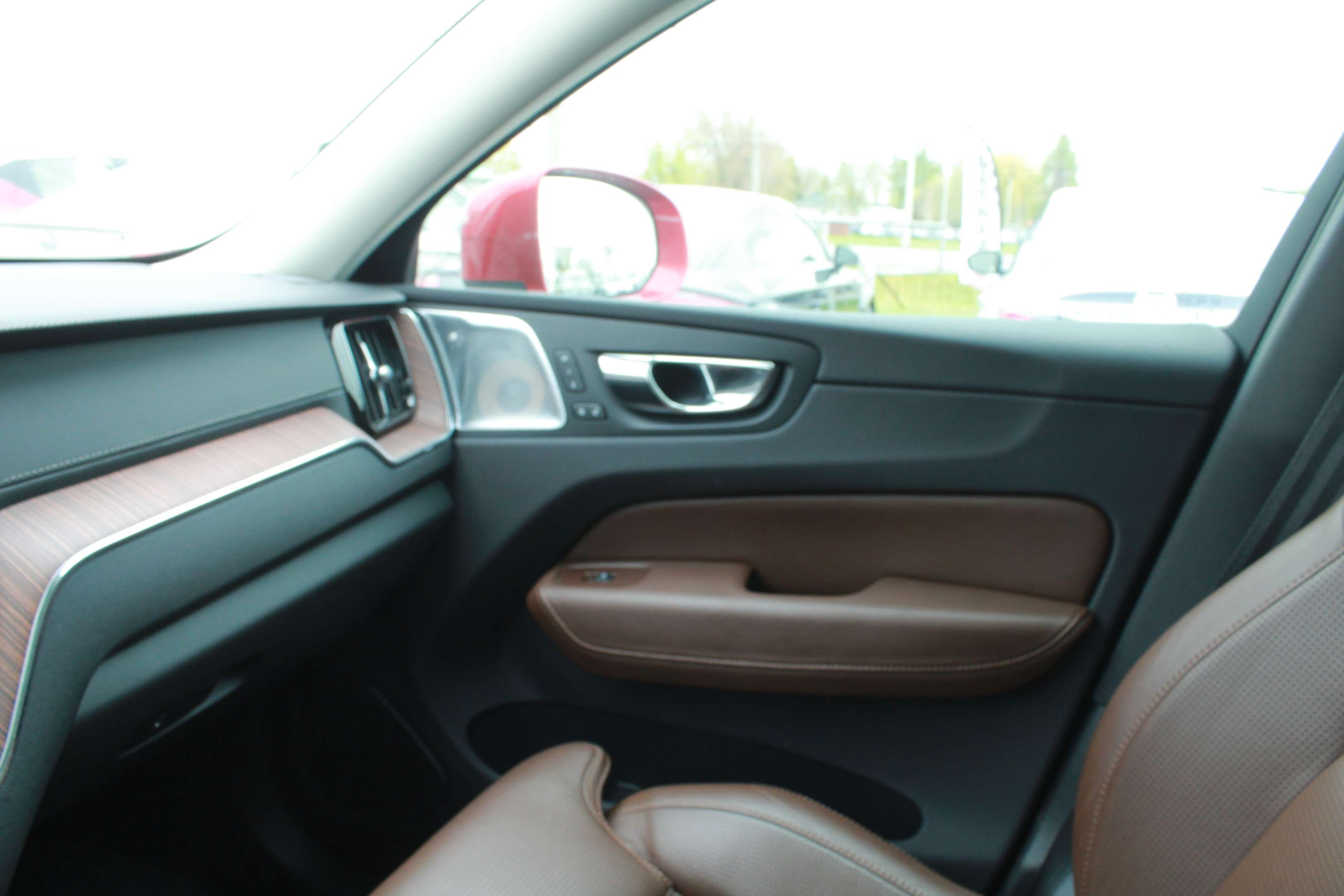 2018 Volvo XC60 T8 eAWD Plug-In Hybrid Inscription, MAGS, A/C,CUIR thumb 45