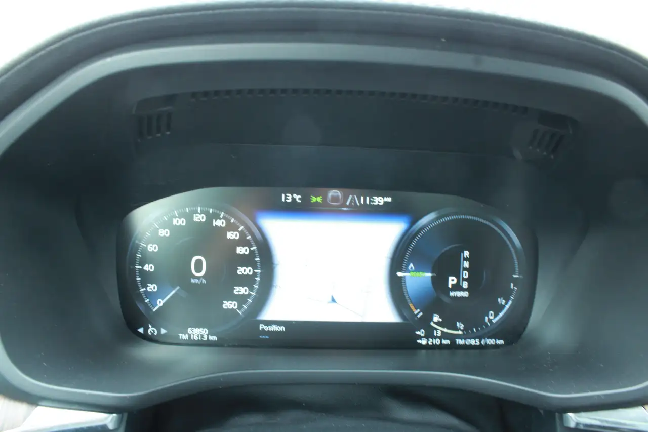 Volvo XC60 снимка Volvo XC60