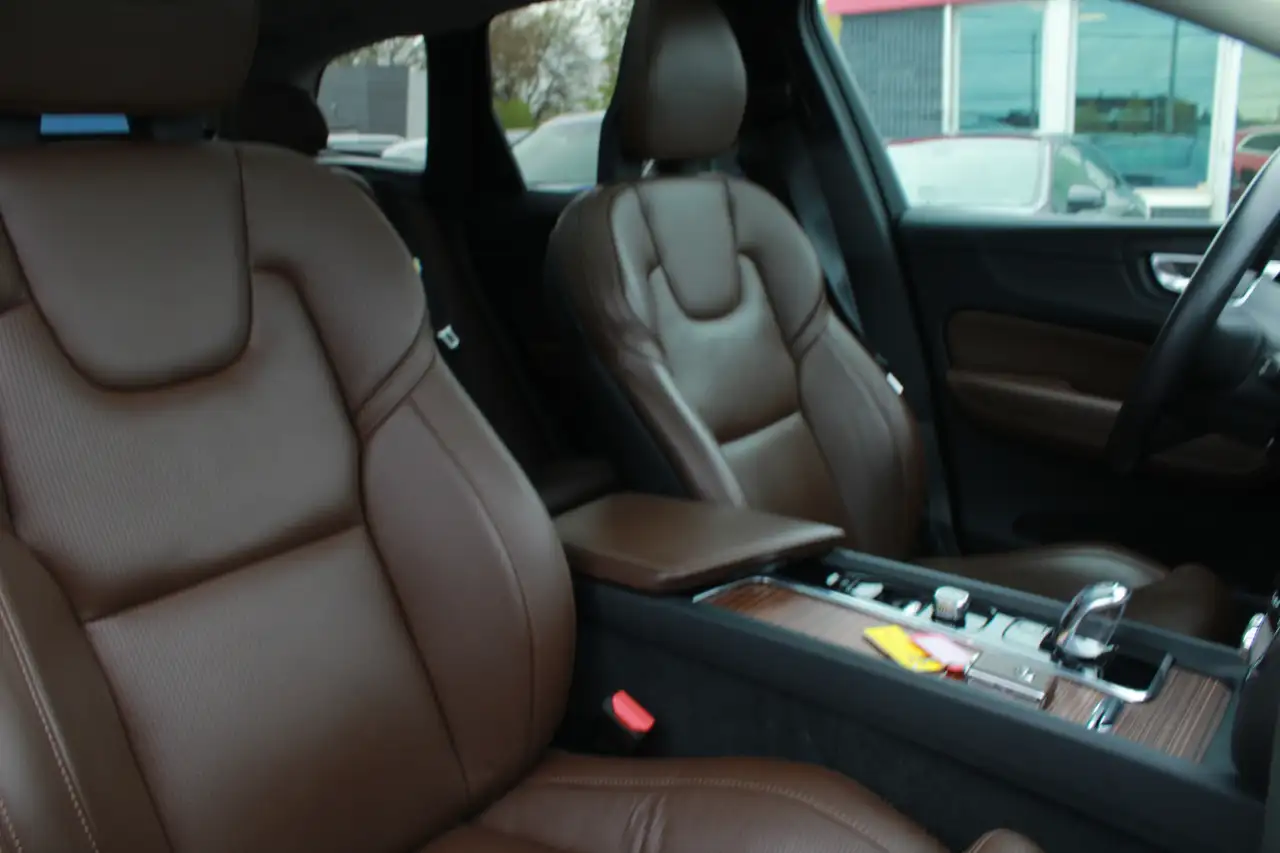 Volvo XC60 снимка Volvo XC60