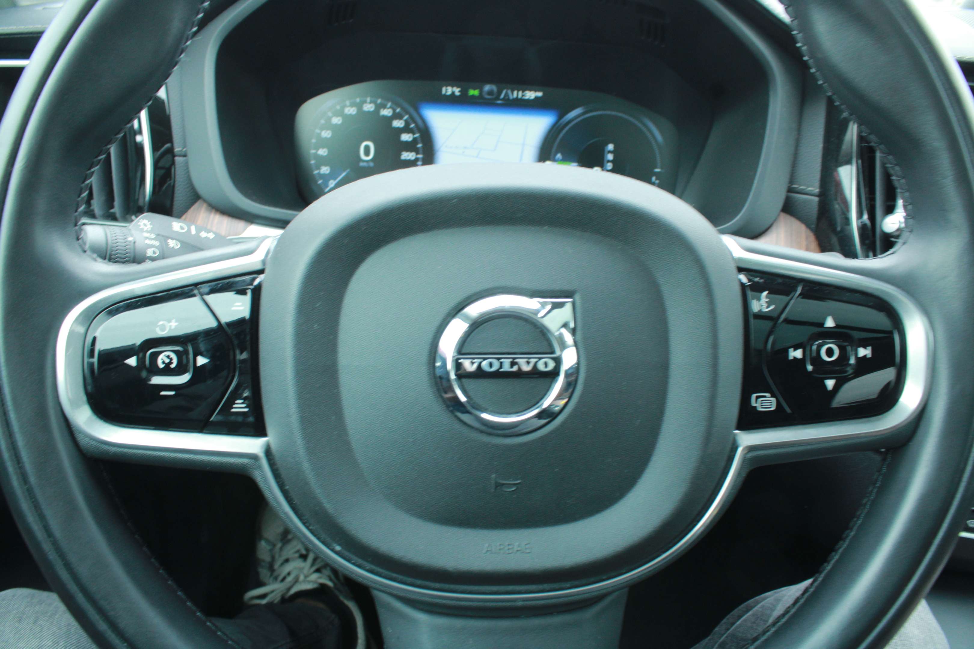 2018 Volvo XC60 T8 eAWD Plug-In Hybrid Inscription, MAGS, A/C,CUIR thumb 31