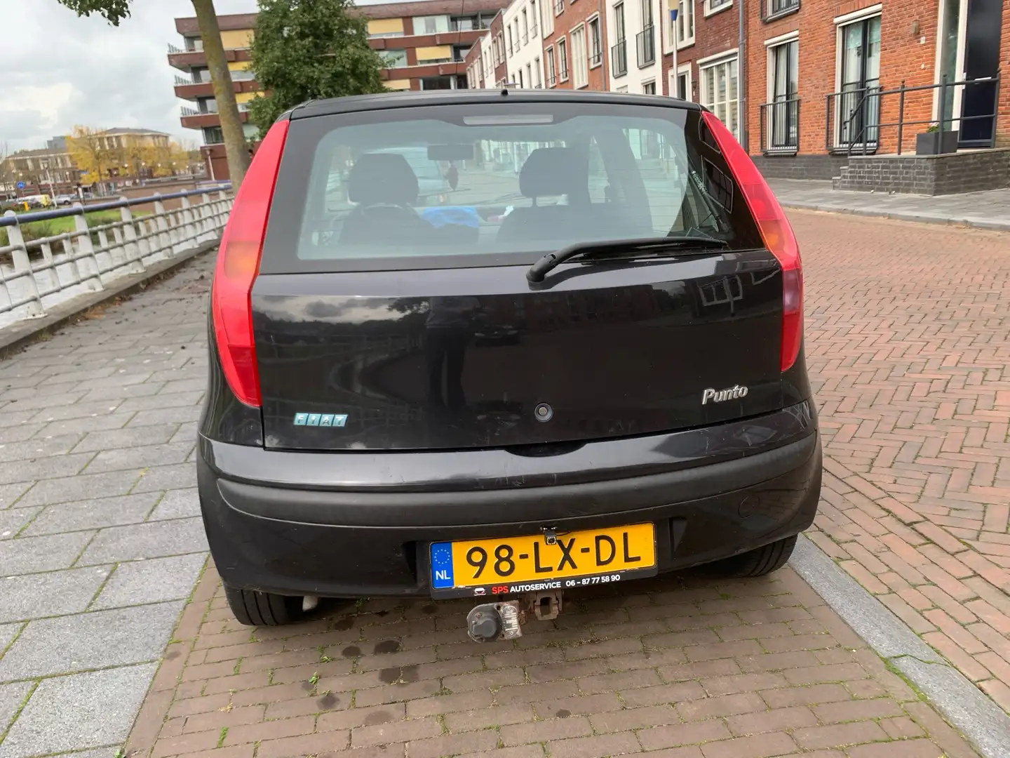 Fiat Punto 1.2 8V Zwart - 2