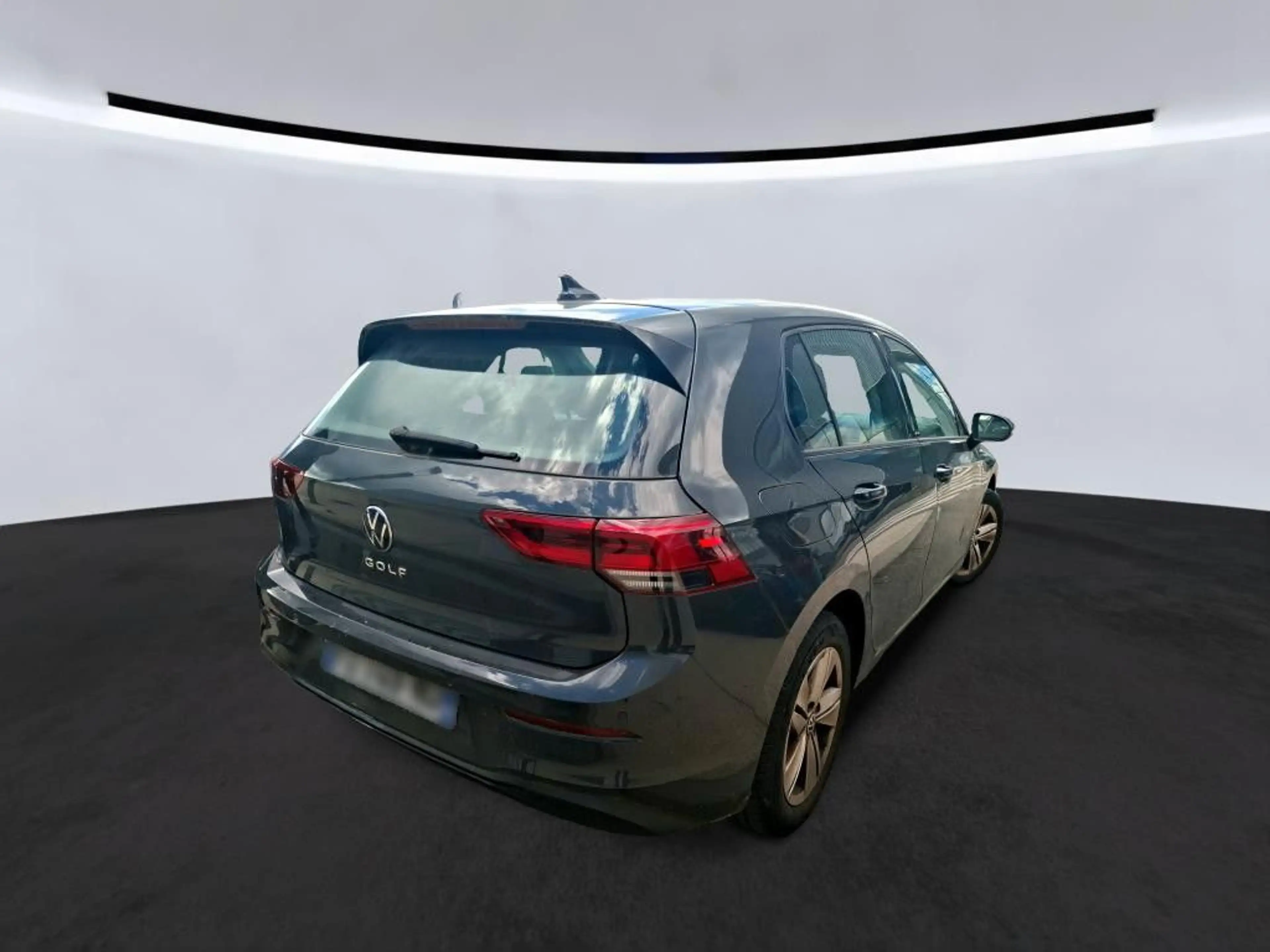 Volkswagen Golf VIII Lim. Life — photo 9