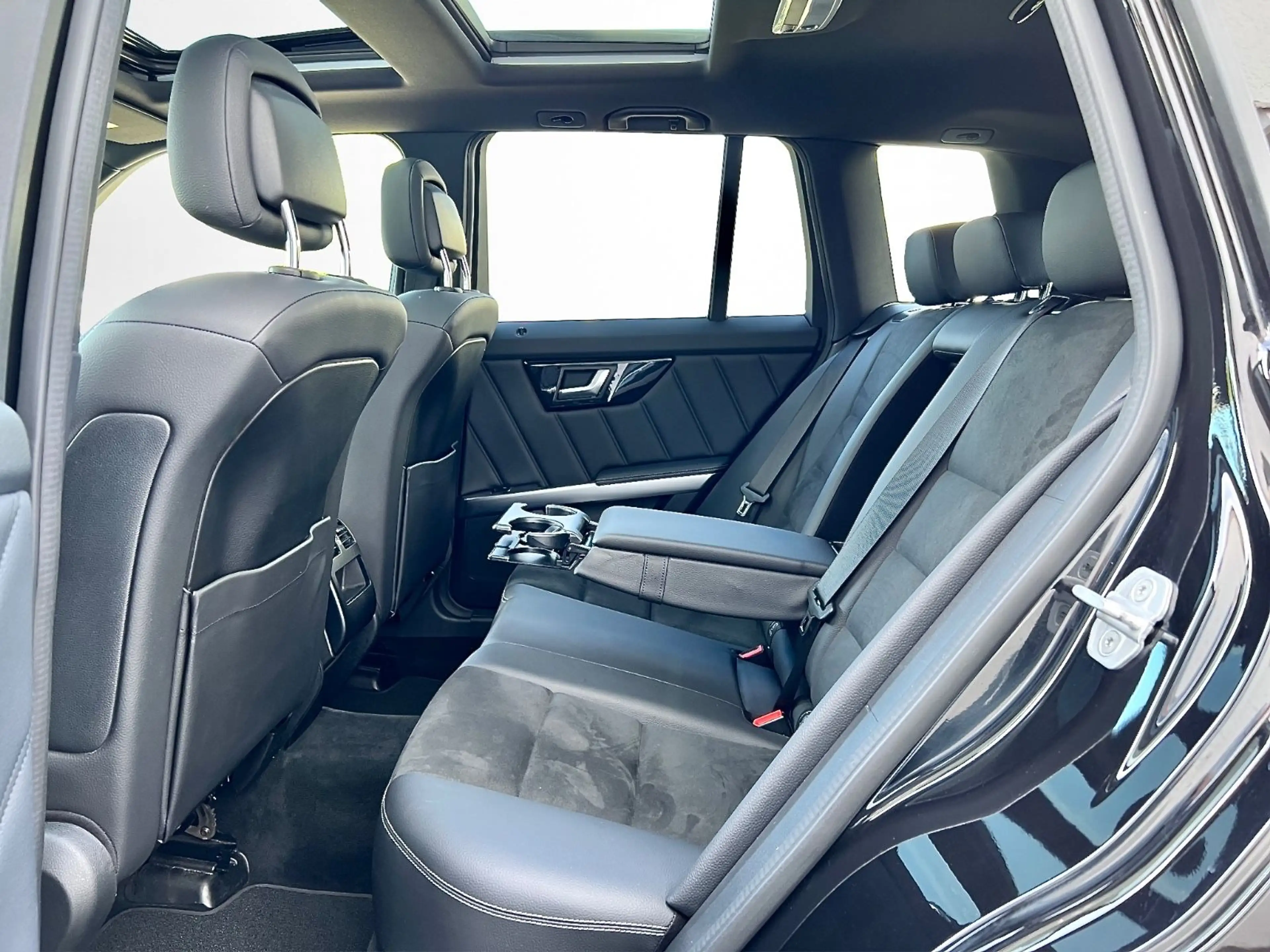 Mercedes-Benz GLK 220 CDI 4M*7G-Tr*LEDER*NAVI*PANORAMA*AHK* — photo 15