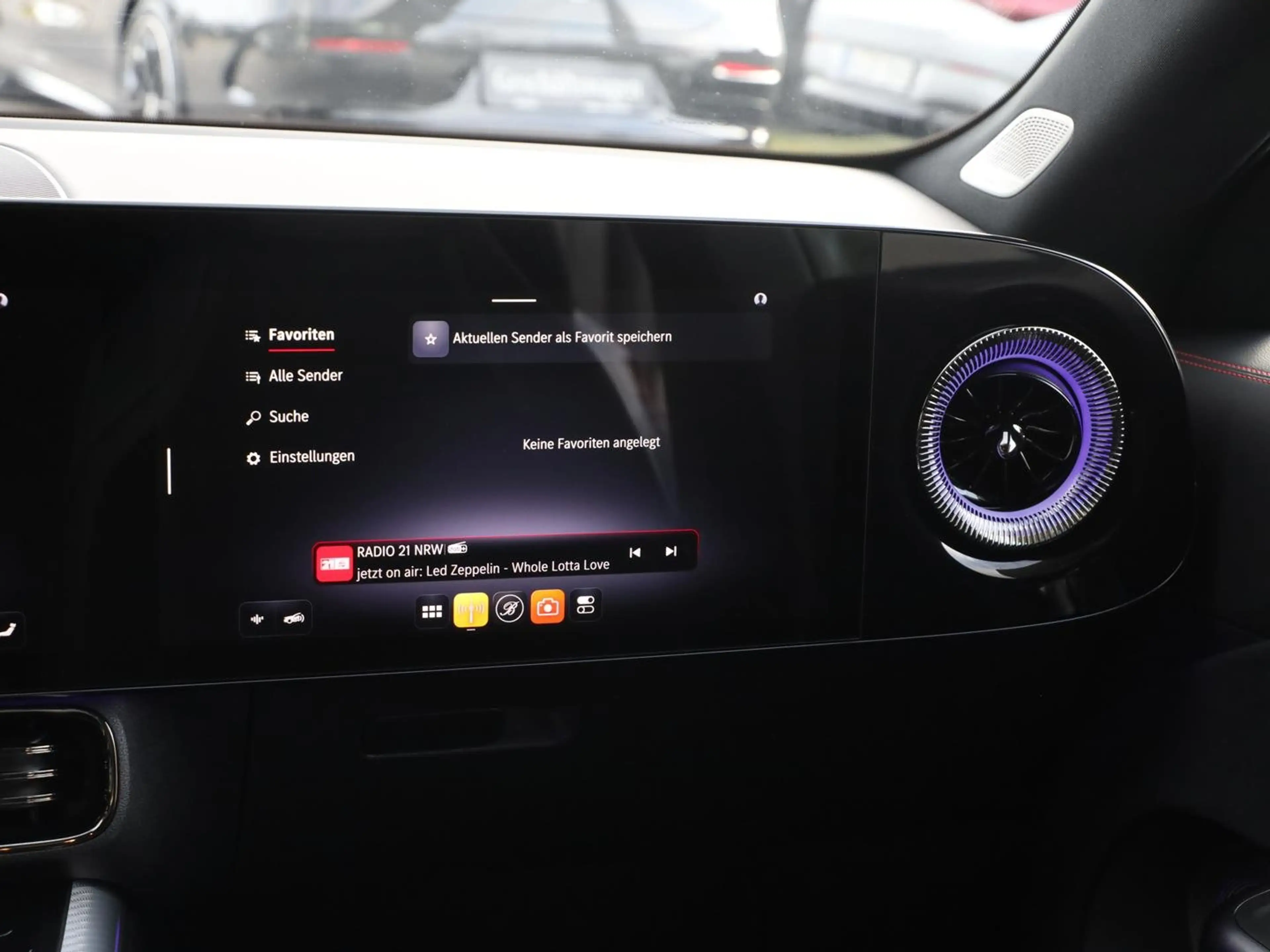Mercedes-Benz CLA 200 AMG Night Panorama Multibeam Pano 360°-K — photo 12