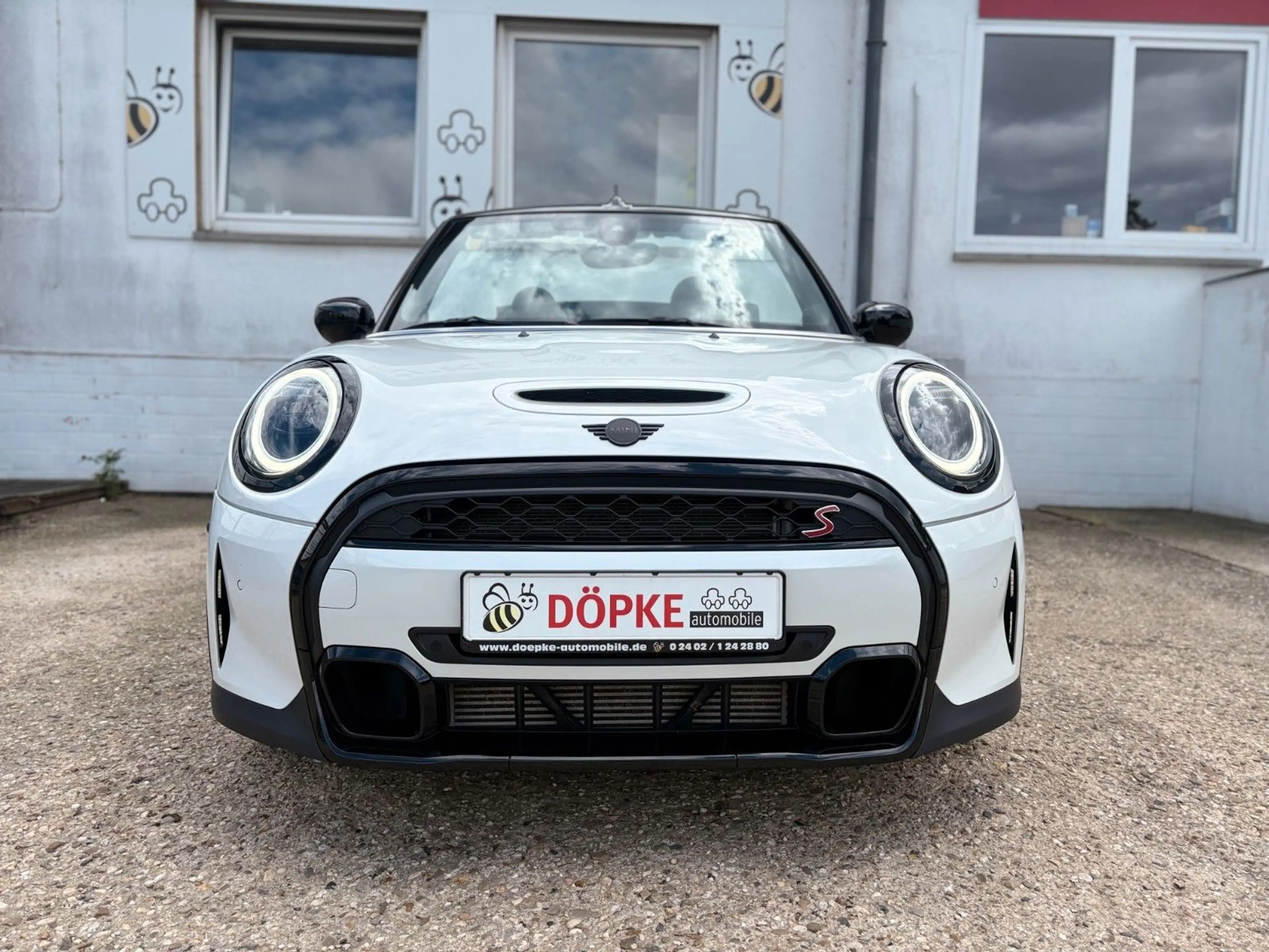 MINI Cooper S Cabrio Leder Navi Keyless Kamera 1.Hand — photo 2
