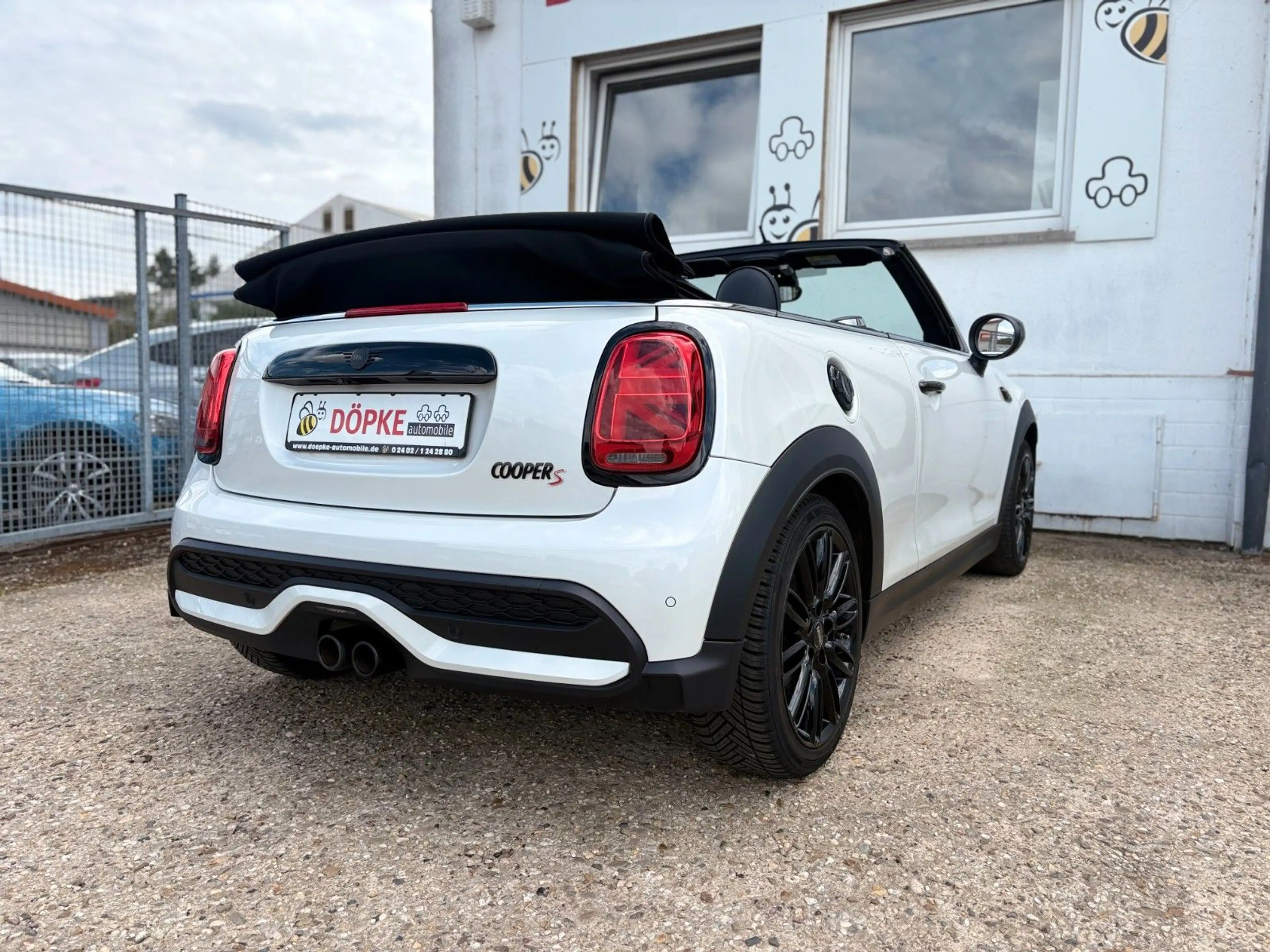 MINI Cooper S Cabrio Leder Navi Keyless Kamera 1.Hand — photo 7