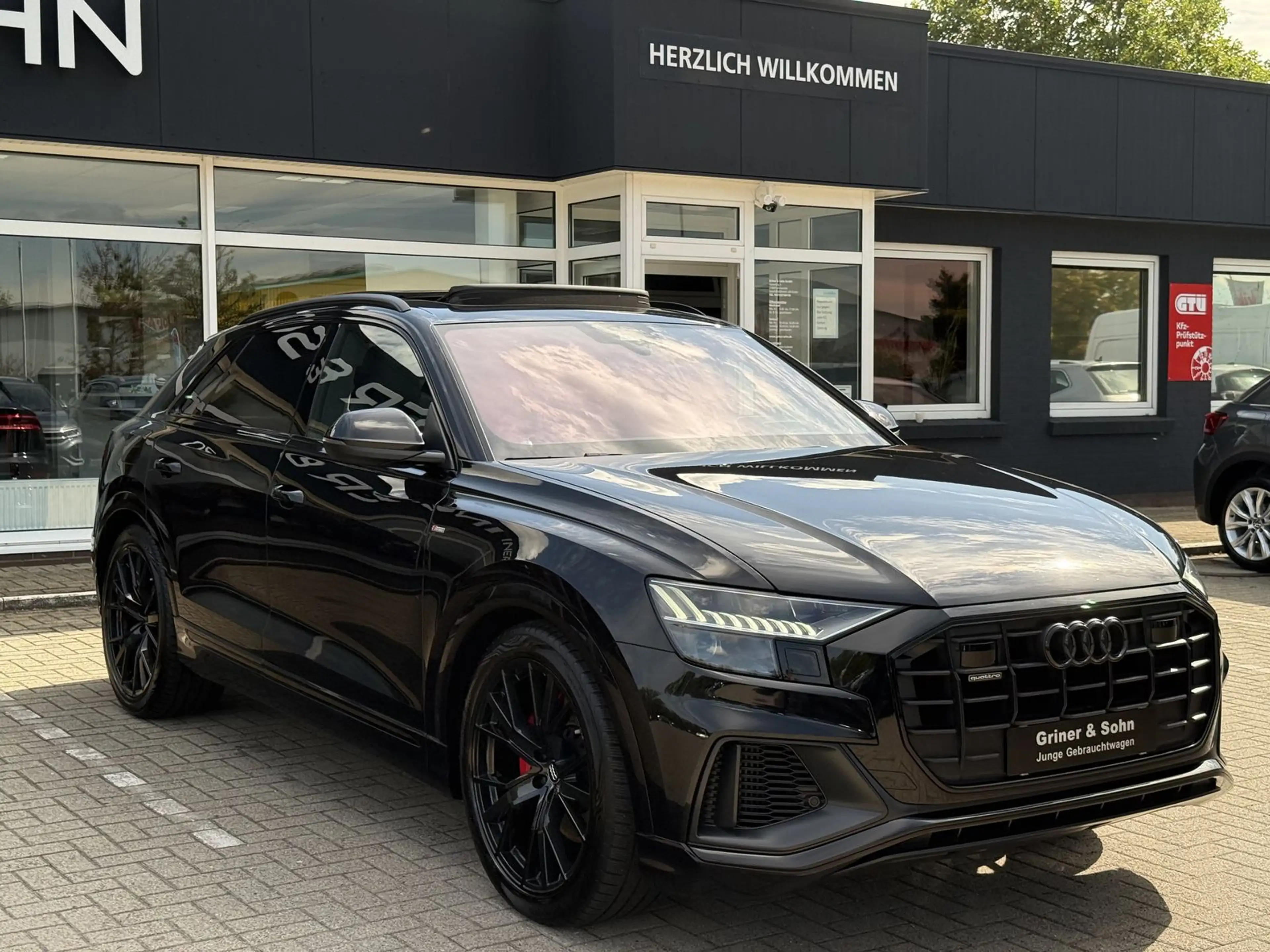 Audi Q8 55 TFSI Quat,S Line,Exklusive,HUD,Pano,AHK — photo 3