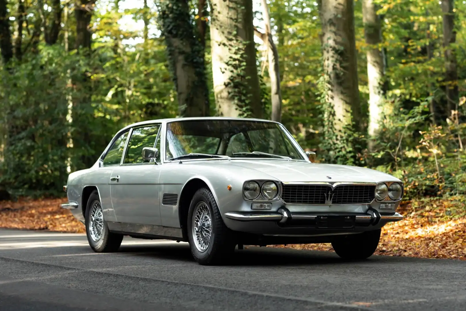Maserati Mexico 4200 Vignale Argent - 1