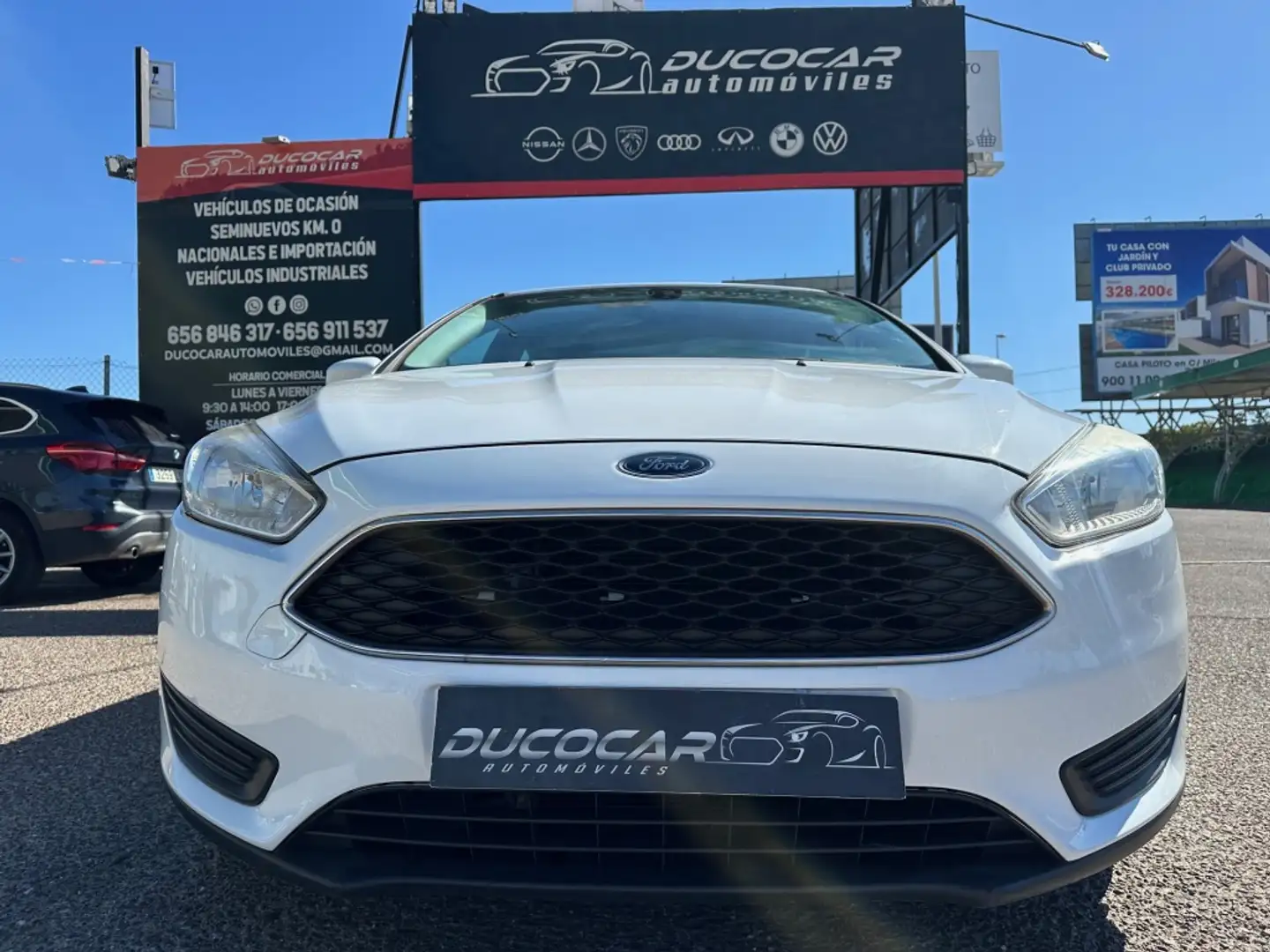Ford Focus 1.5TDCi Trend+ 120 Blanc - 1