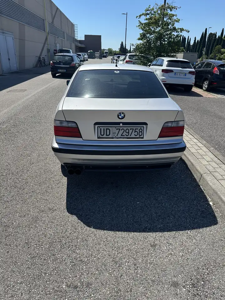 BMW 320i c/abs cat., foto 5