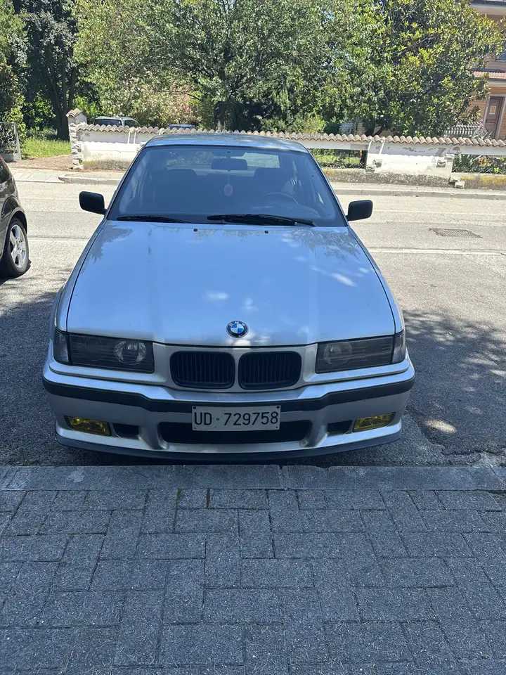 BMW 320i c/abs cat., foto 3