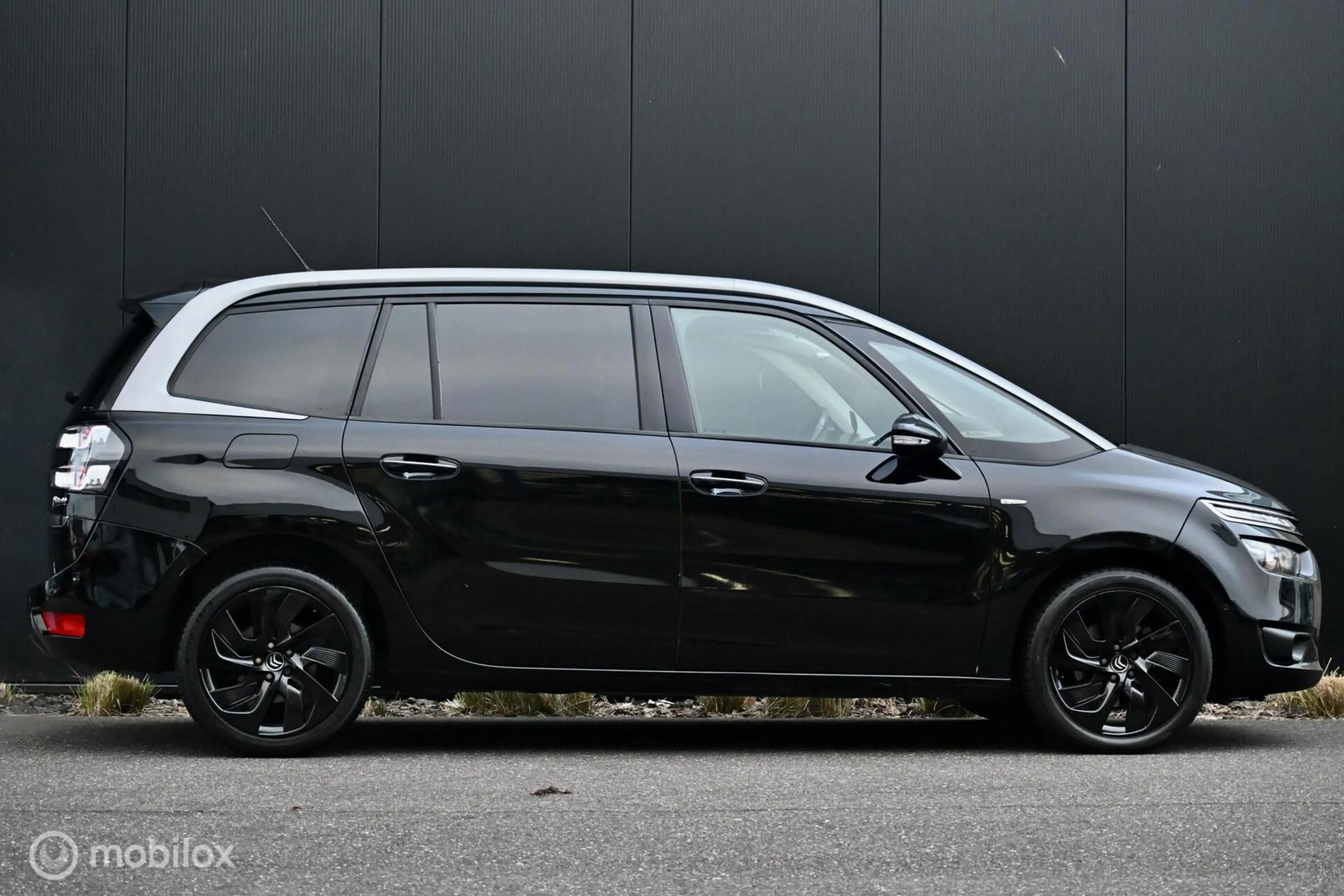 Citroen Grand C4 Picasso 1.6 e-THP Exclusive — photo 5