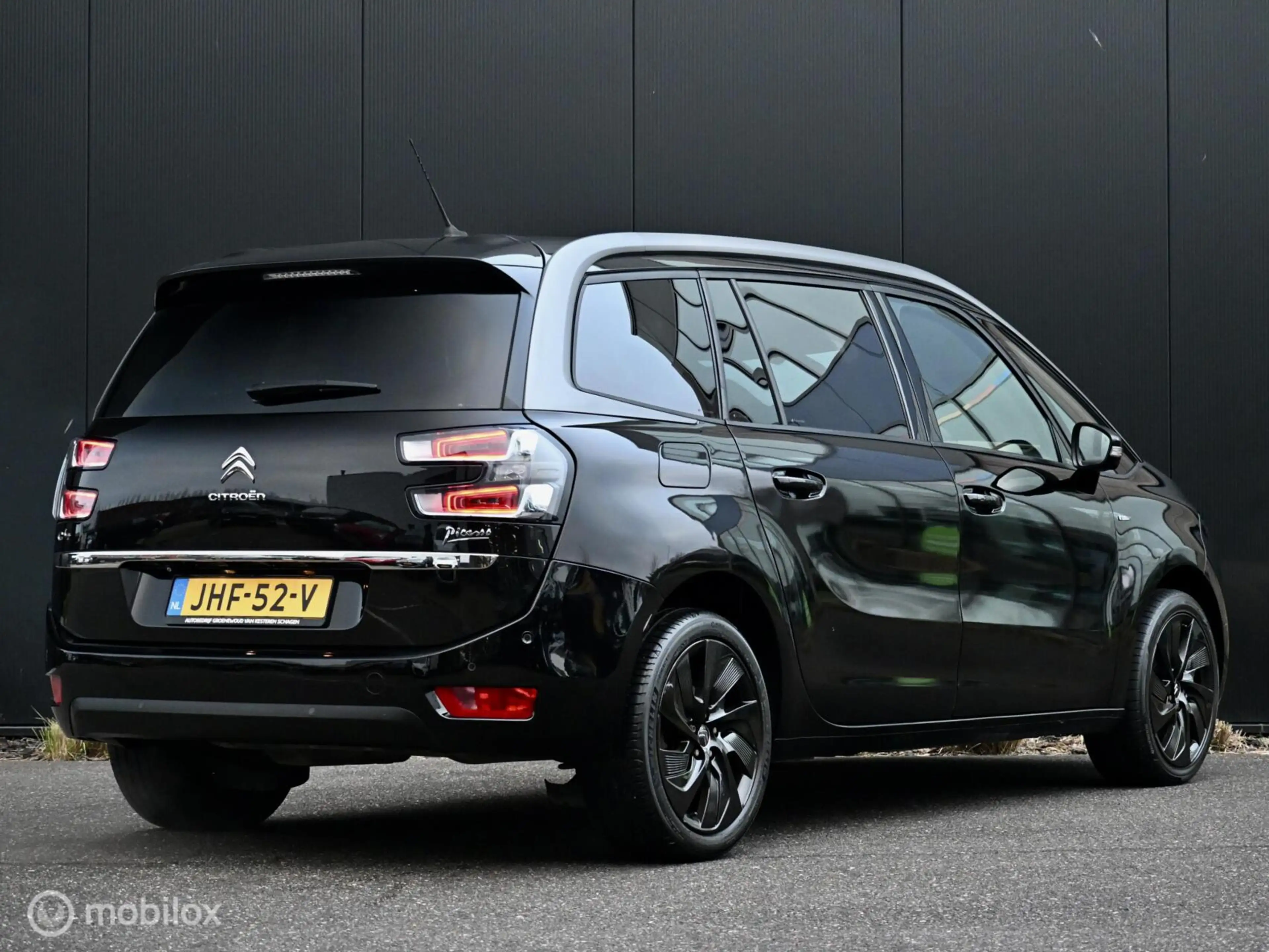 Citroen Grand C4 Picasso 1.6 e-THP Exclusive — photo 2