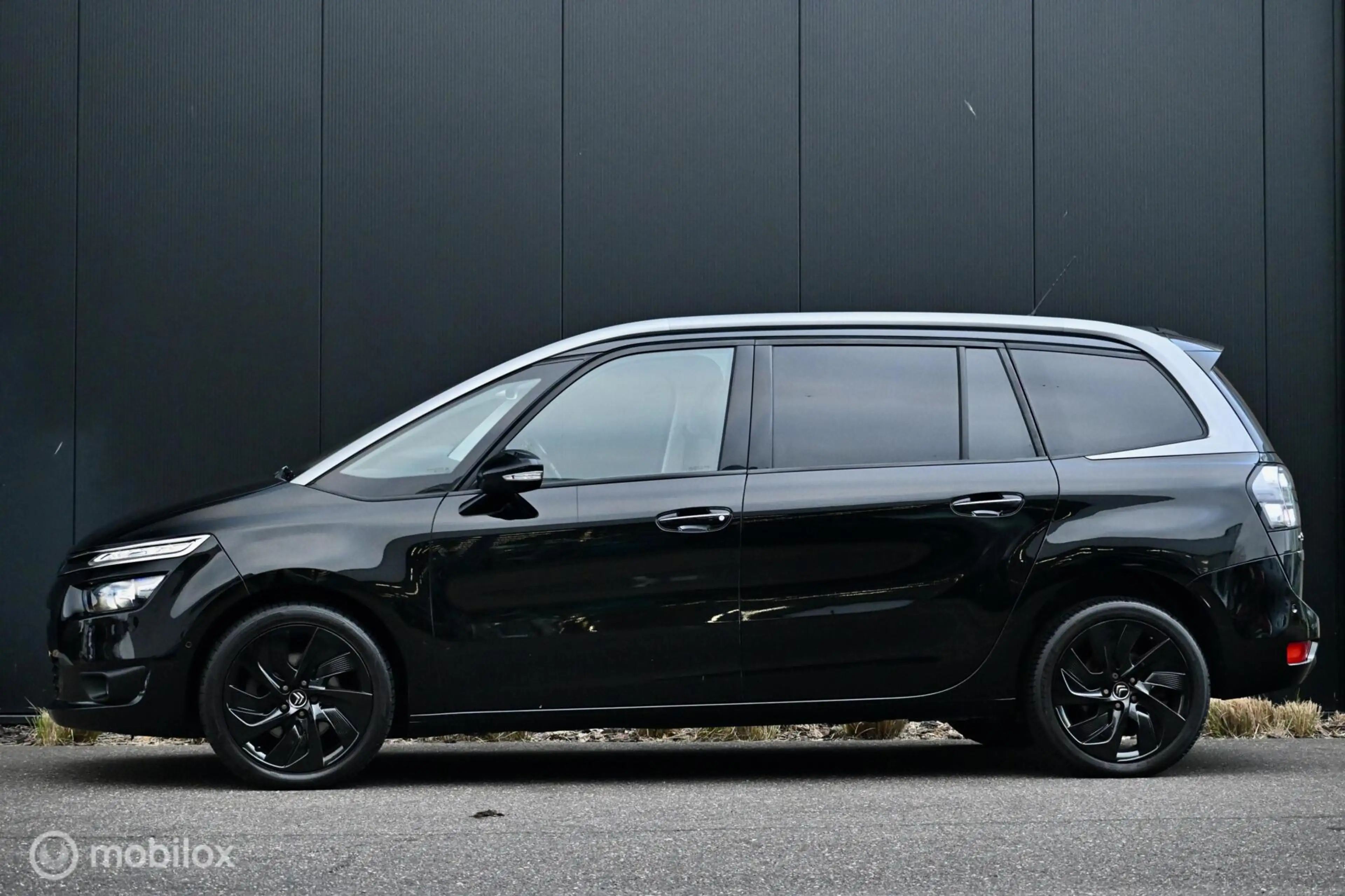 Citroen Grand C4 Picasso 1.6 e-THP Exclusive — photo 3