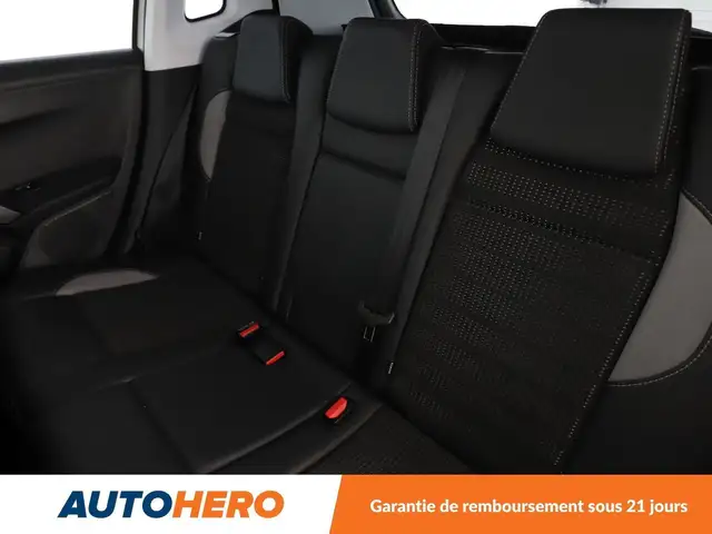 Peugeot 2008 view 14
