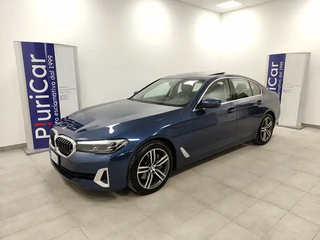 BMW 530 d 48V 249 CV xDrive Luxury auto Tetto Pelle 18”