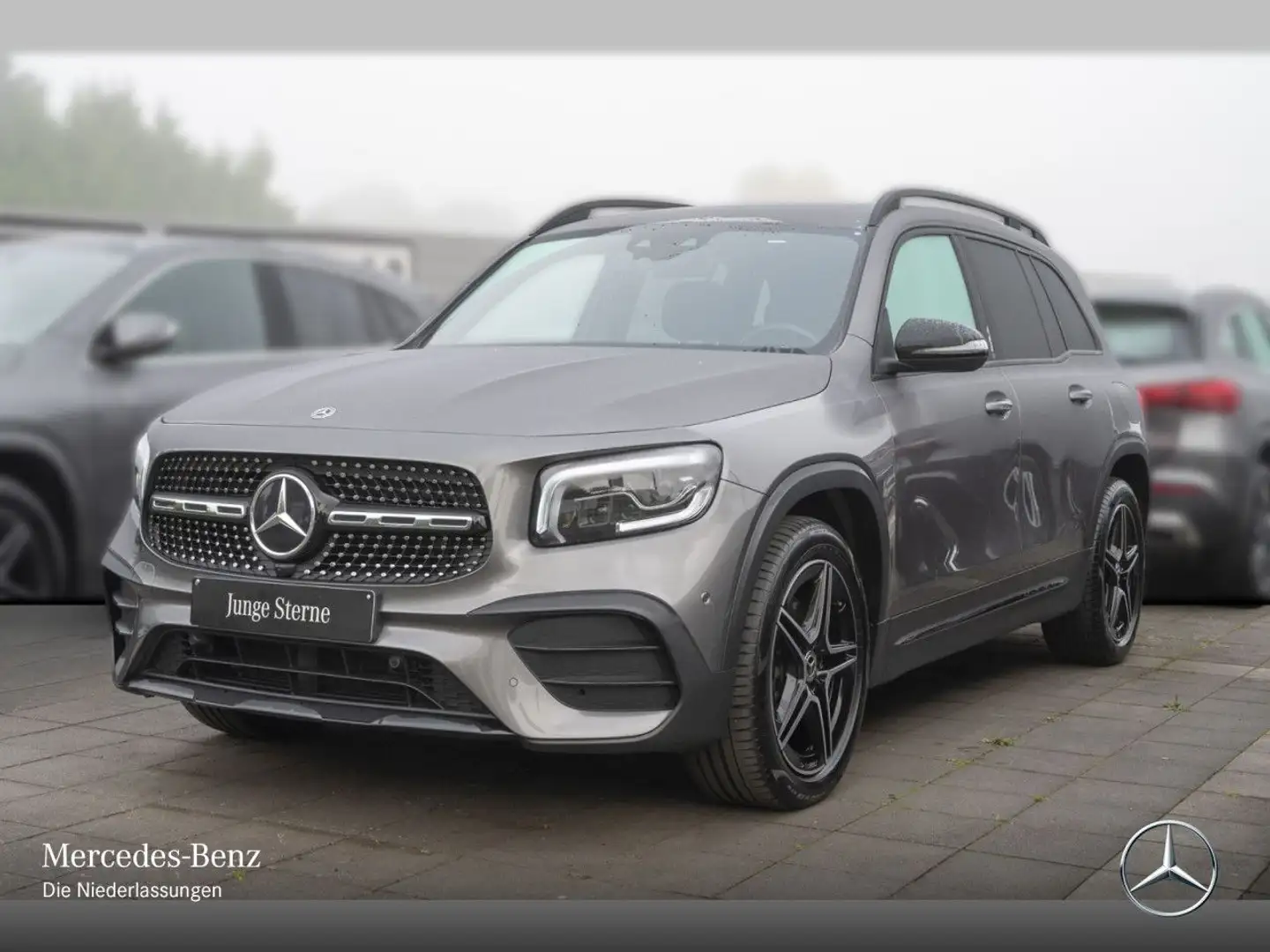 Mercedes-Benz GLB 220 d 4M AMG+NIGHT+AHK+MULTIBEAM+KAMERA+19"+8G Grau - 2