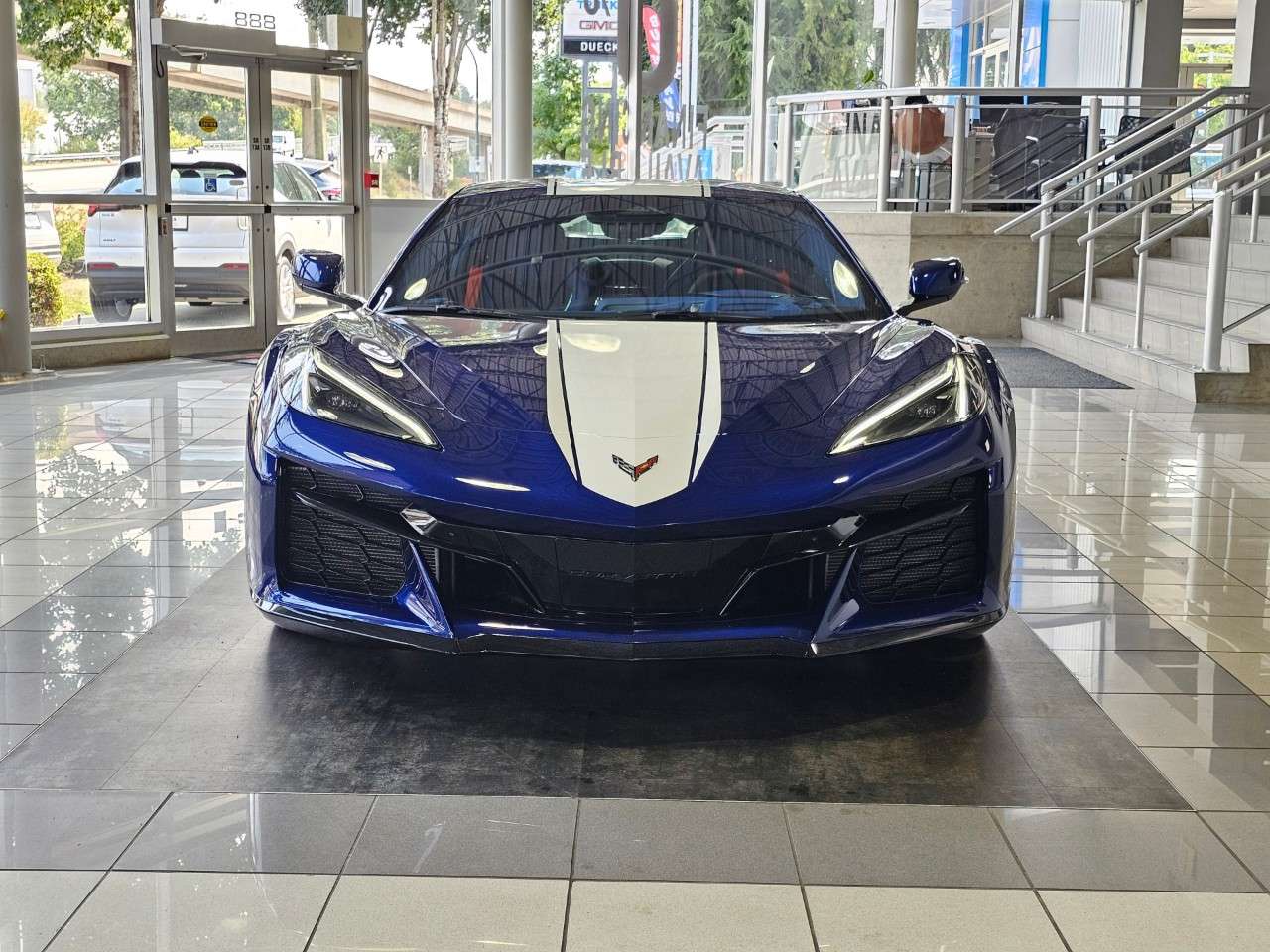 2027 Chevrolet Corvette 3LT — снимка 2