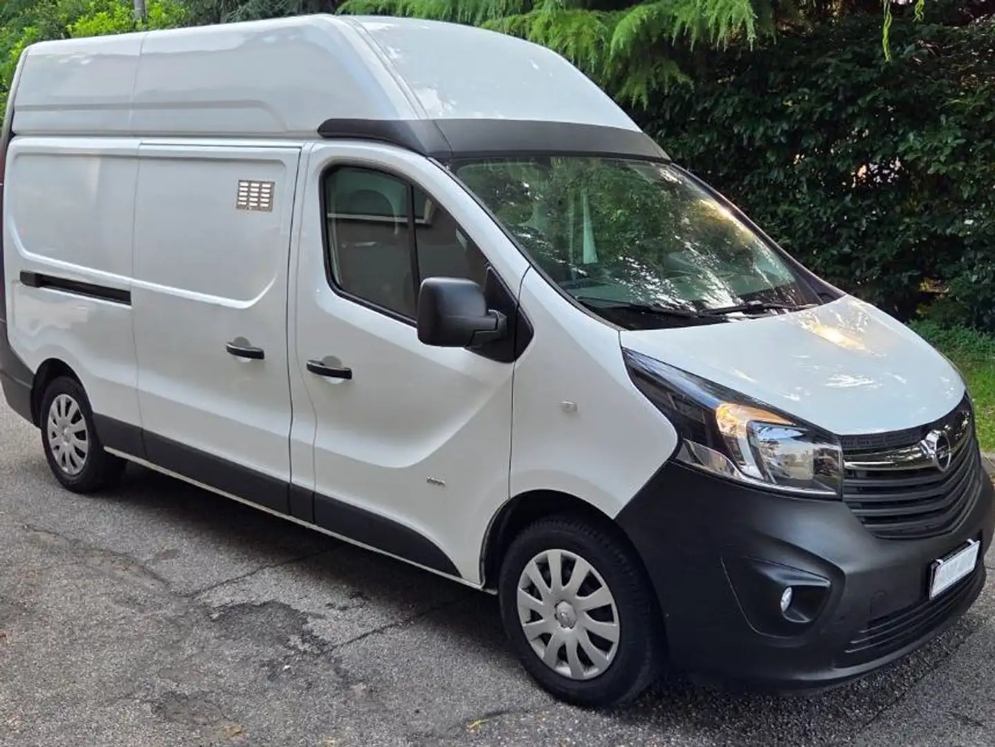 Opel Vivaro T29 1.6 CDTI 125 cv L2H2 5 PORTE Bianco - 1